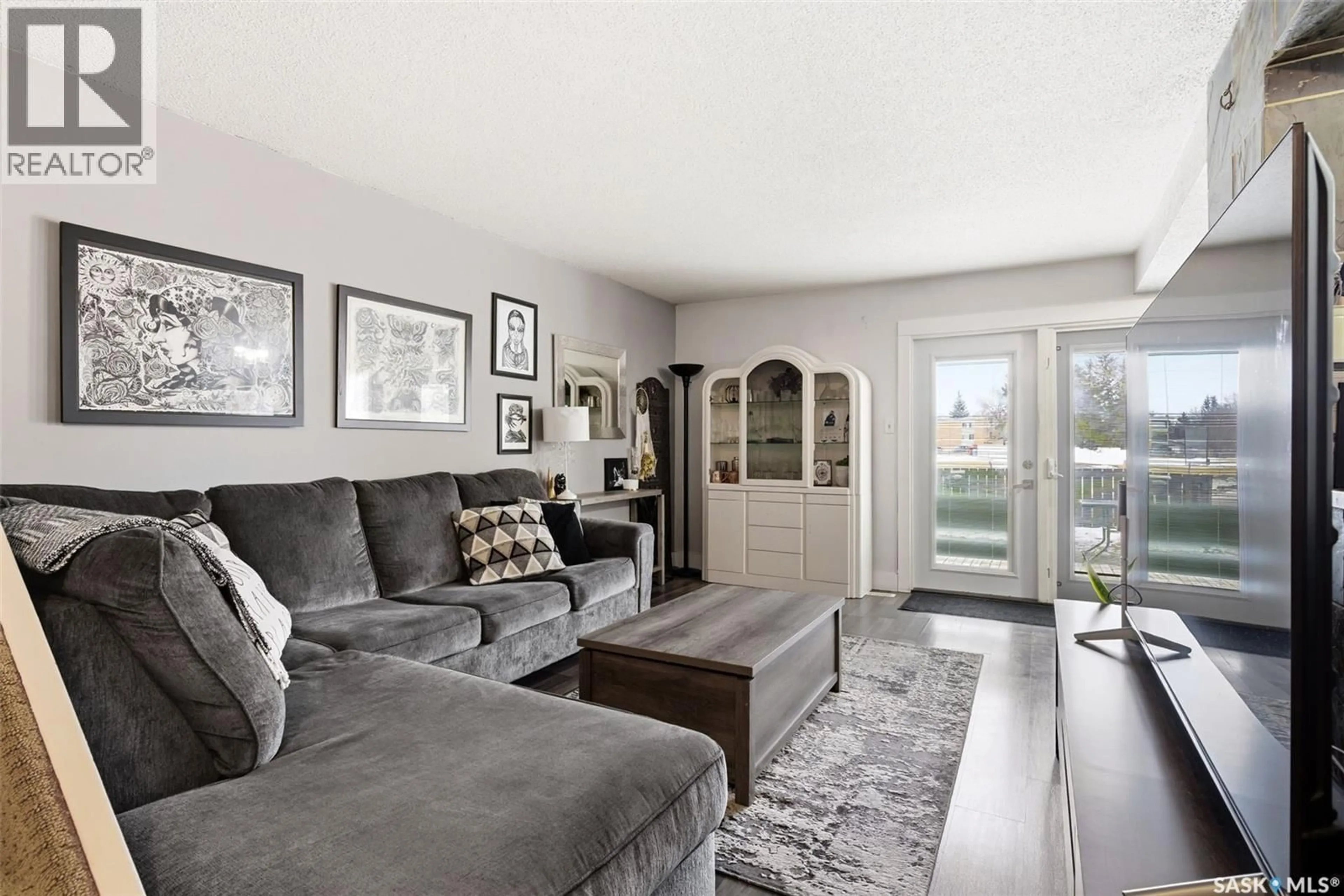 Living room with furniture, unknown for 4212 CASTLE ROAD, Regina Saskatchewan S4S4W1