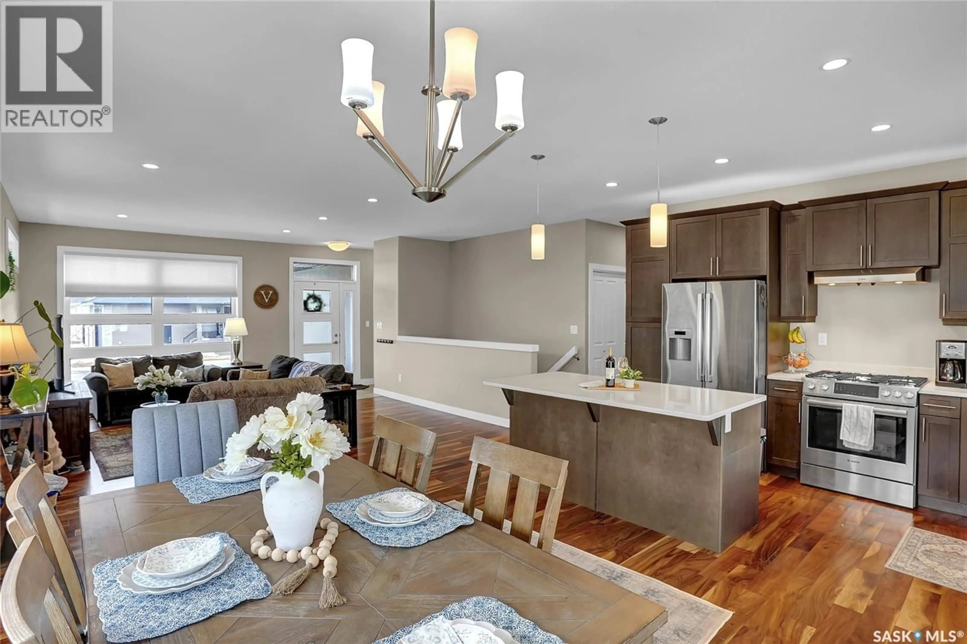 Open concept kitchen, unknown for 127 HODGES CRESCENT, Moose Jaw Saskatchewan S6J0B1