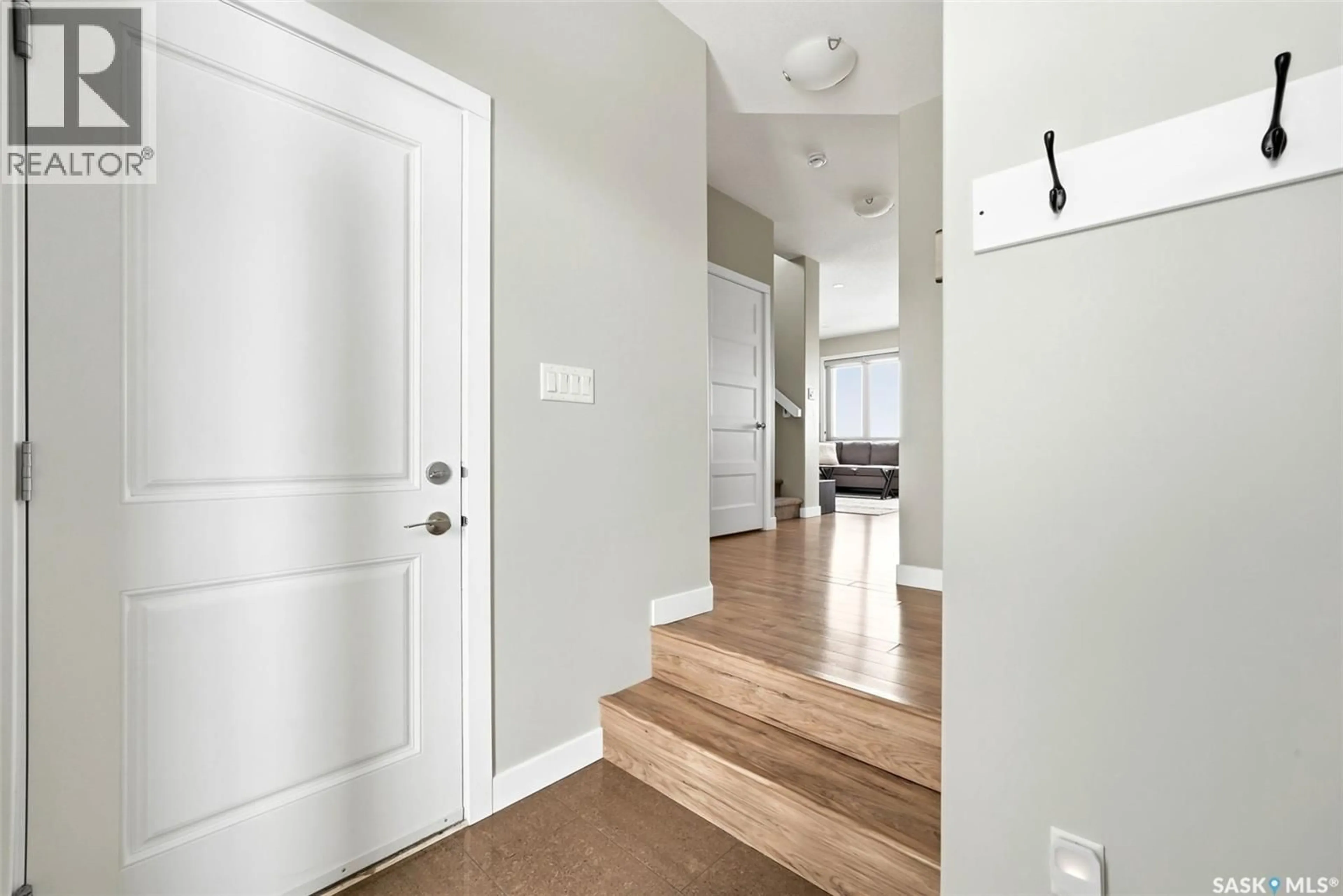 Indoor entryway for 5668 PEARSALL CRESCENT, Regina Saskatchewan S4W0K2