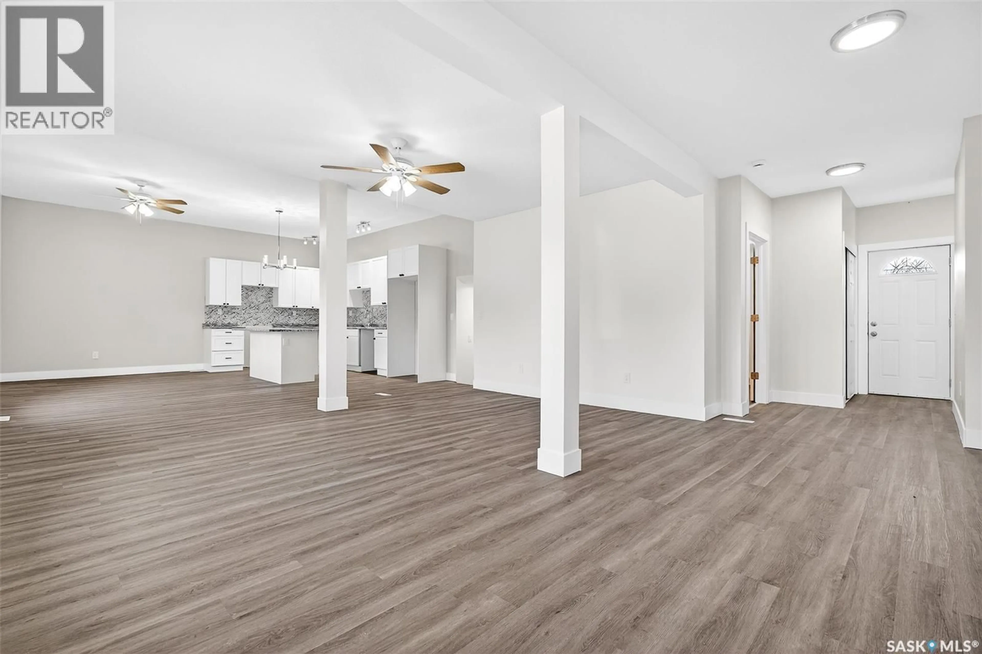 Open concept kitchen, unknown for 933 STADACONA STREET, Moose Jaw Saskatchewan S6H0K7