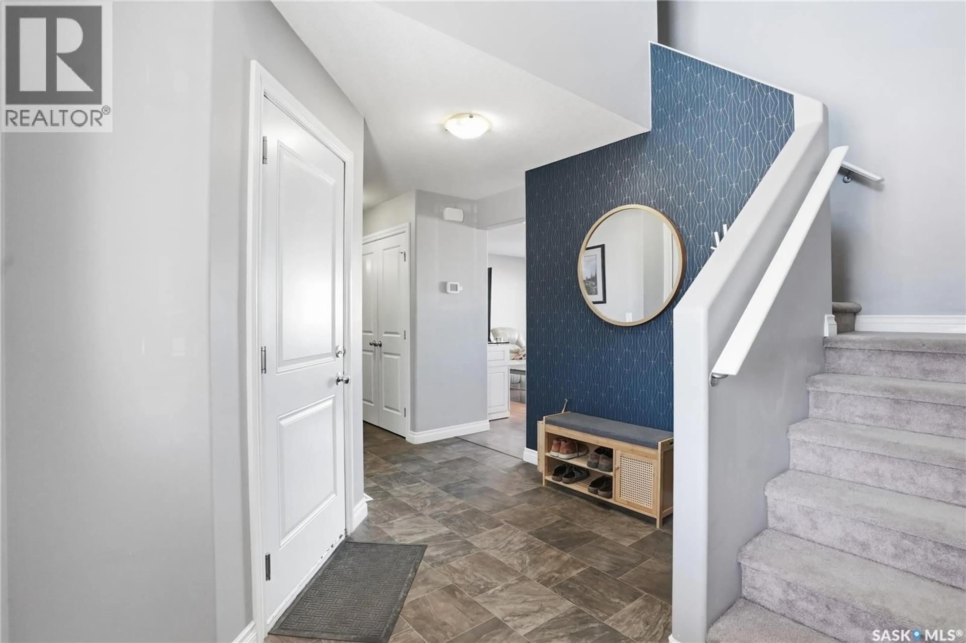 Indoor entryway for 515 MAPLE CRESCENT, Warman Saskatchewan S0K4S2