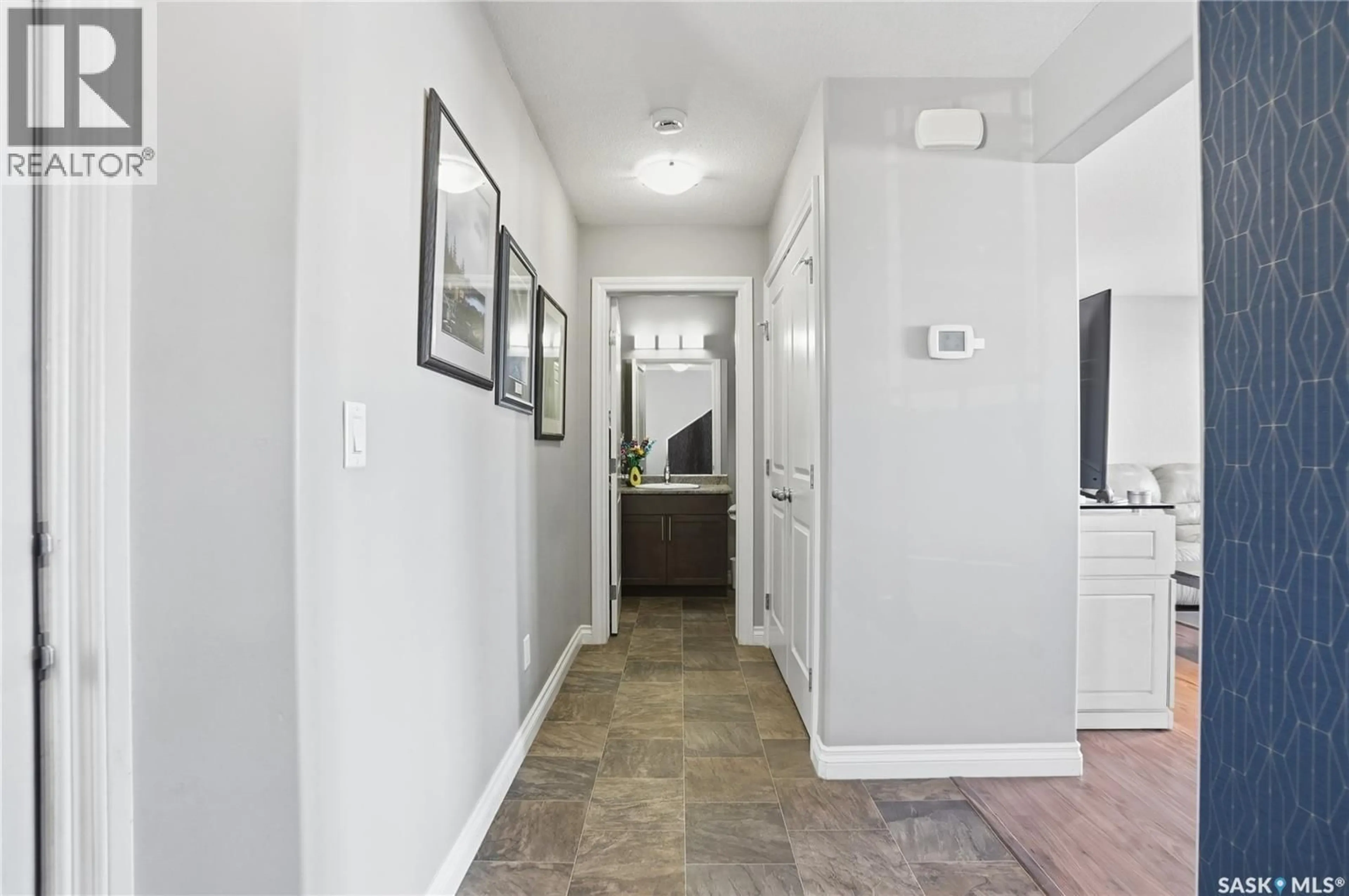 Indoor entryway for 515 MAPLE CRESCENT, Warman Saskatchewan S0K4S2