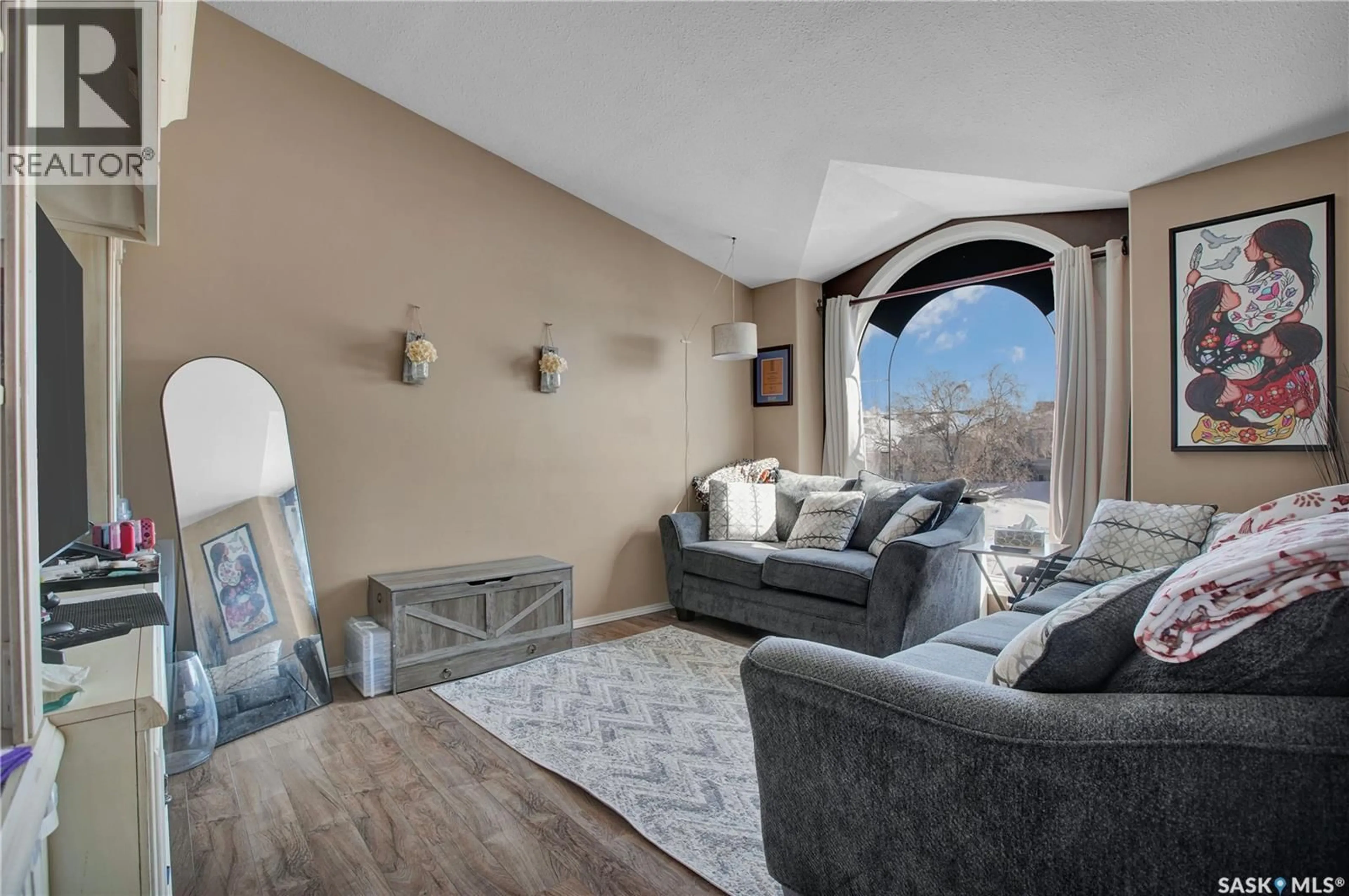 Living room with furniture, unknown for 319 CRYSTAL WAY, Warman Saskatchewan S0K4S0