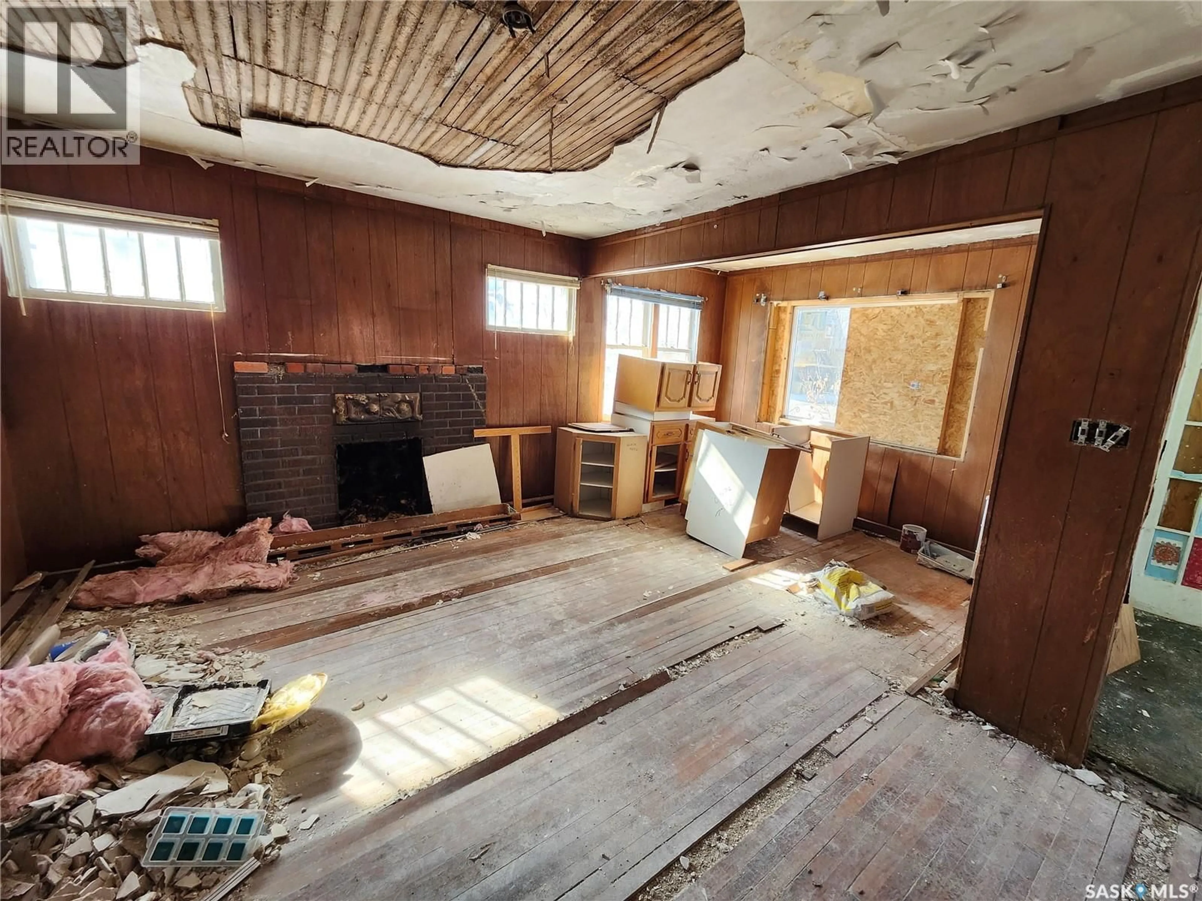 A pic of a room for 1455 ELPHINSTONE STREET, Regina Saskatchewan S4T3M7