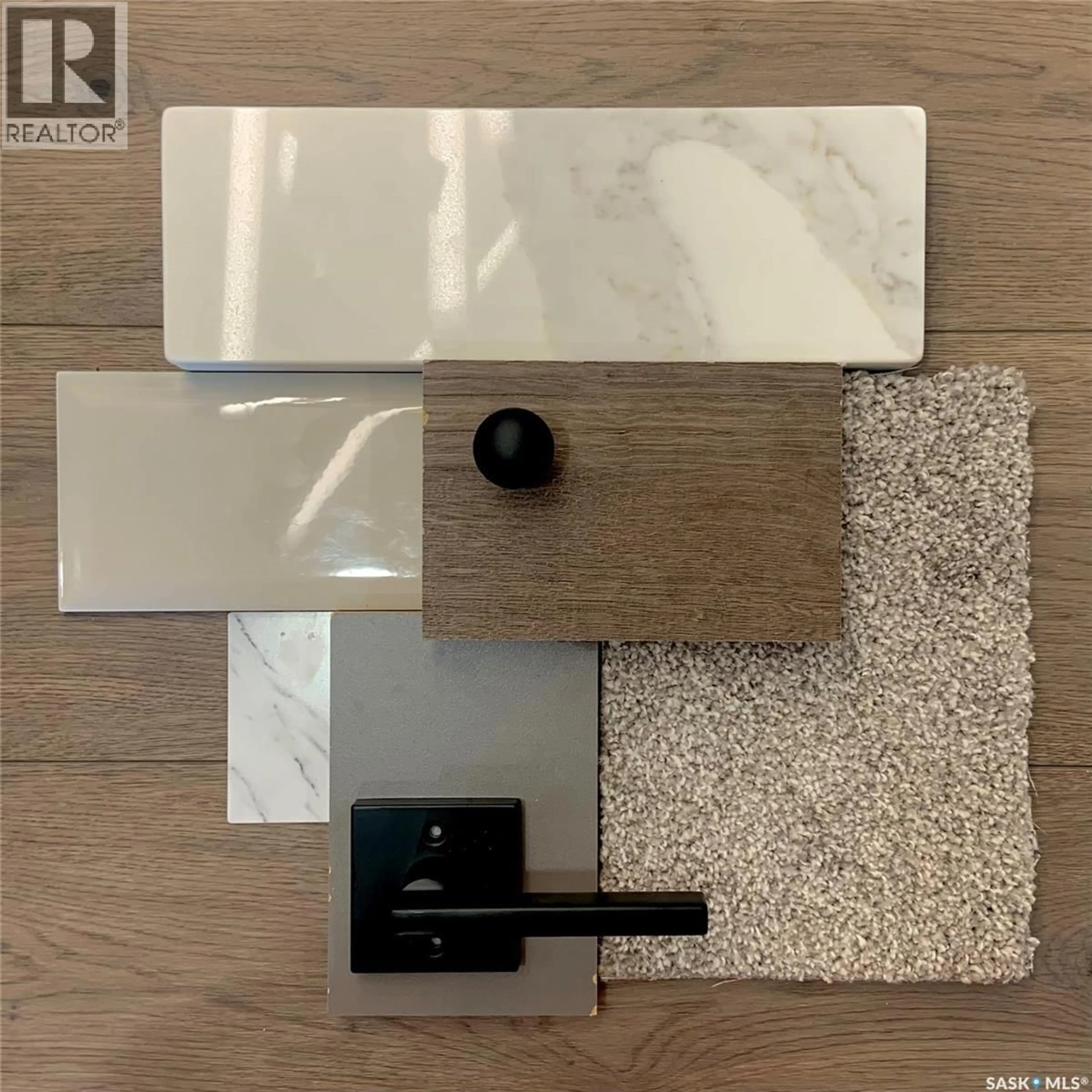 Contemporary bathroom, ceramic/tile floor for 439 STEHWIEN STREET, Saskatoon Saskatchewan S7W1M9