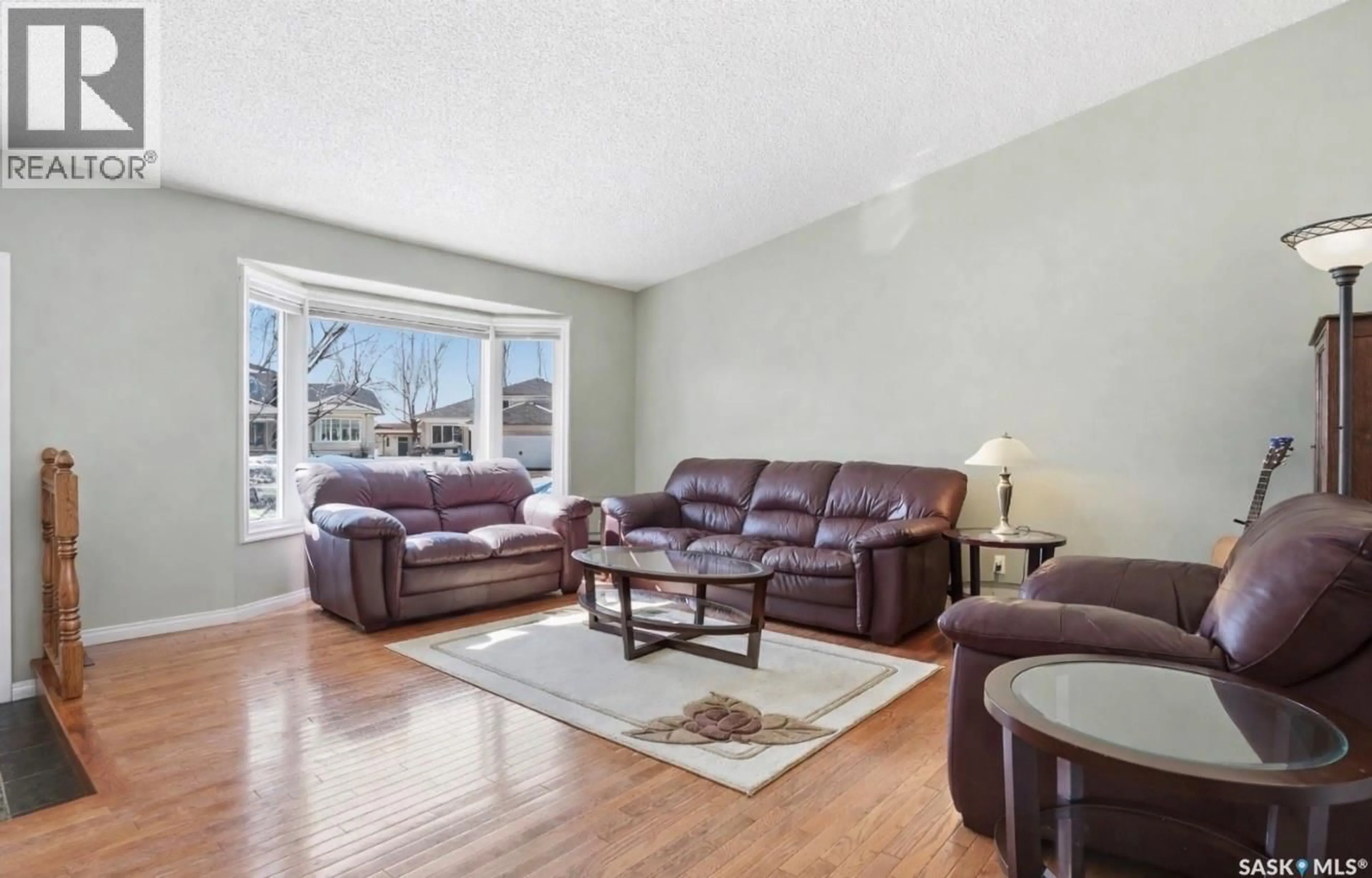 Living room with furniture, unknown for 403 BRONSON CRESCENT, Saskatoon Saskatchewan S7J5E2