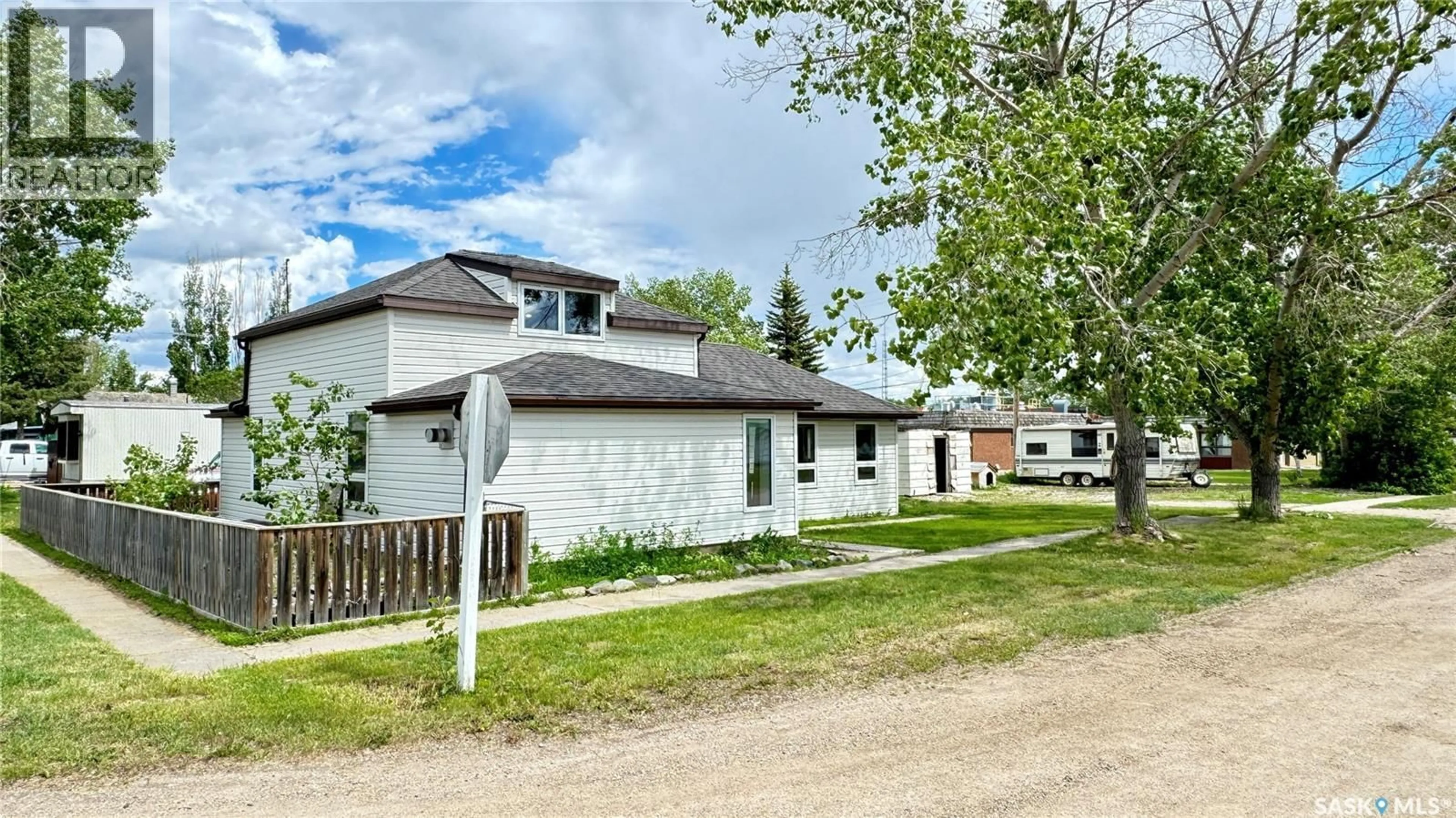 A pic from outside/outdoor area/front of a property/back of a property/a pic from drone, street for 209 1ST STREET, Dinsmore Saskatchewan S0L0T0