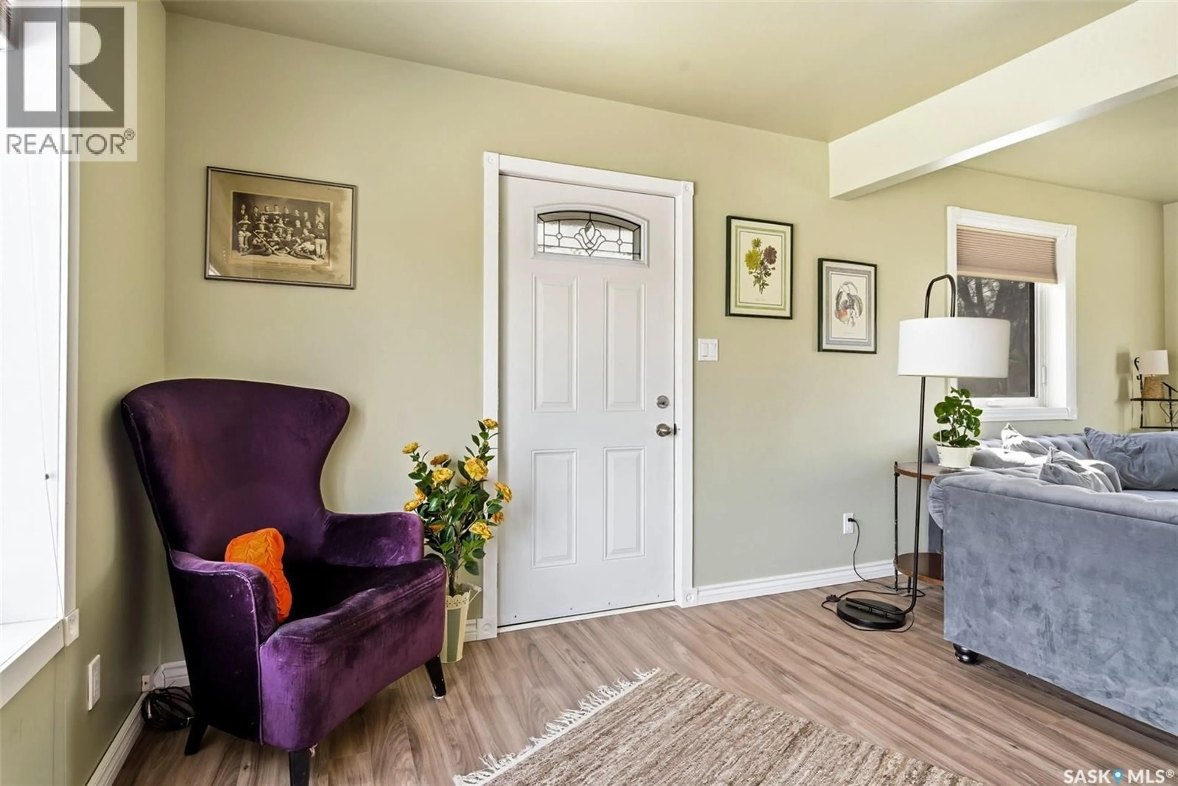 Indoor entryway for 800 PHEASANT STREET, Grenfell Saskatchewan S0G2B0