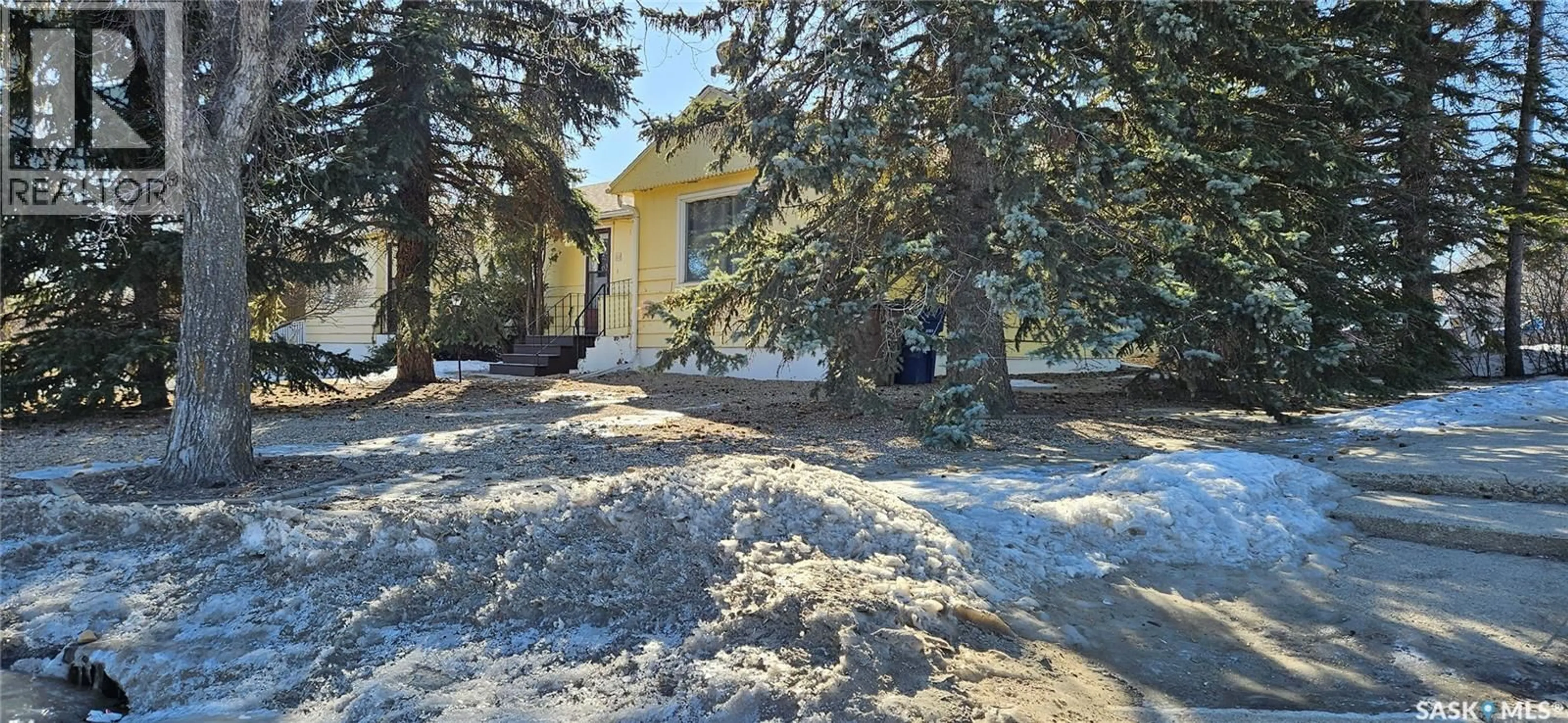 A pic from outside/outdoor area/front of a property/back of a property/a pic from drone, street for 732 97TH STREET, Tisdale Saskatchewan S0E1T0