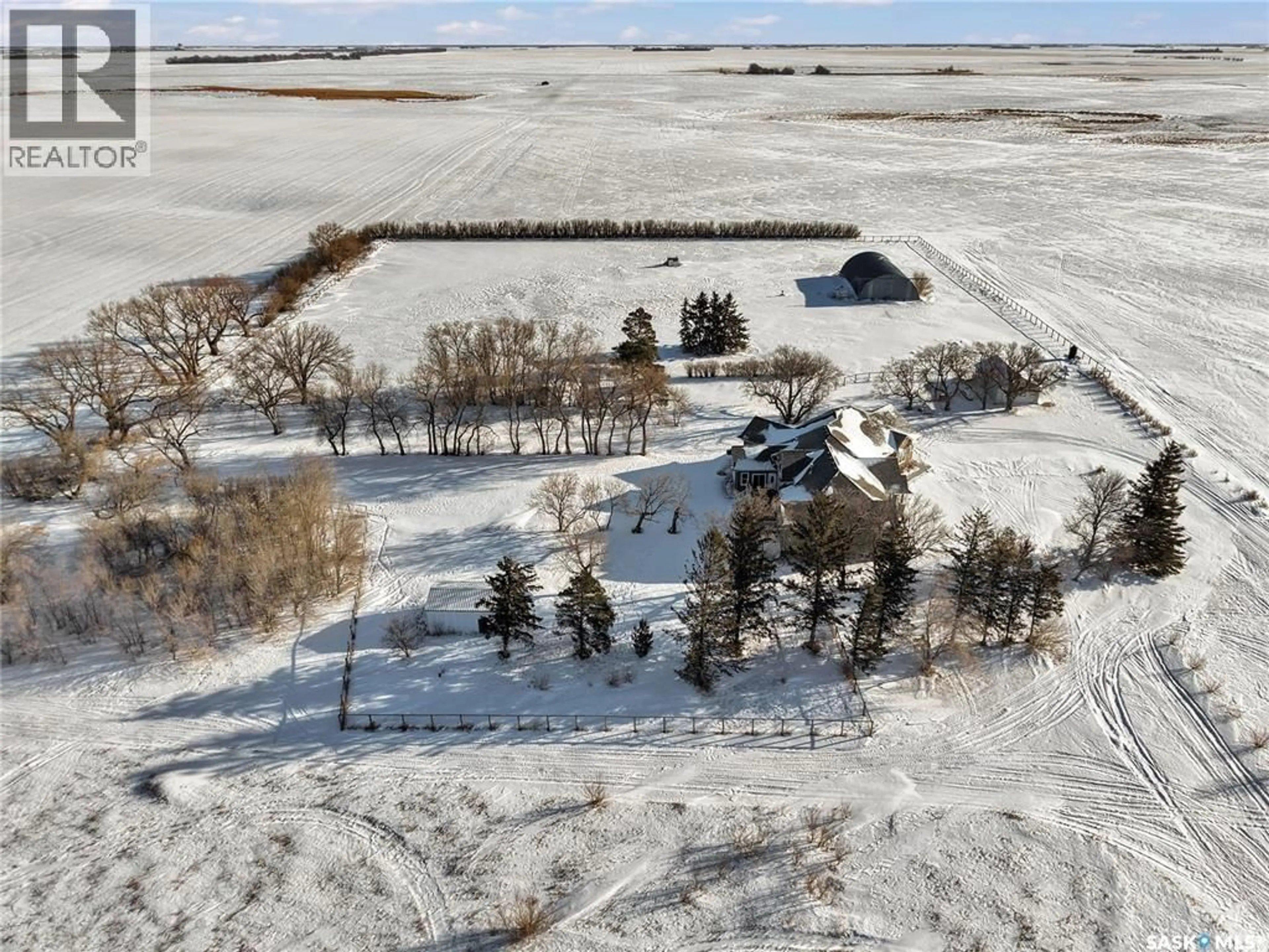 A pic from outside/outdoor area/front of a property/back of a property/a pic from drone, water/lake/river/ocean view for LAZY S ACREAGE, Montrose Rm No. 315 Saskatchewan S0L0P0