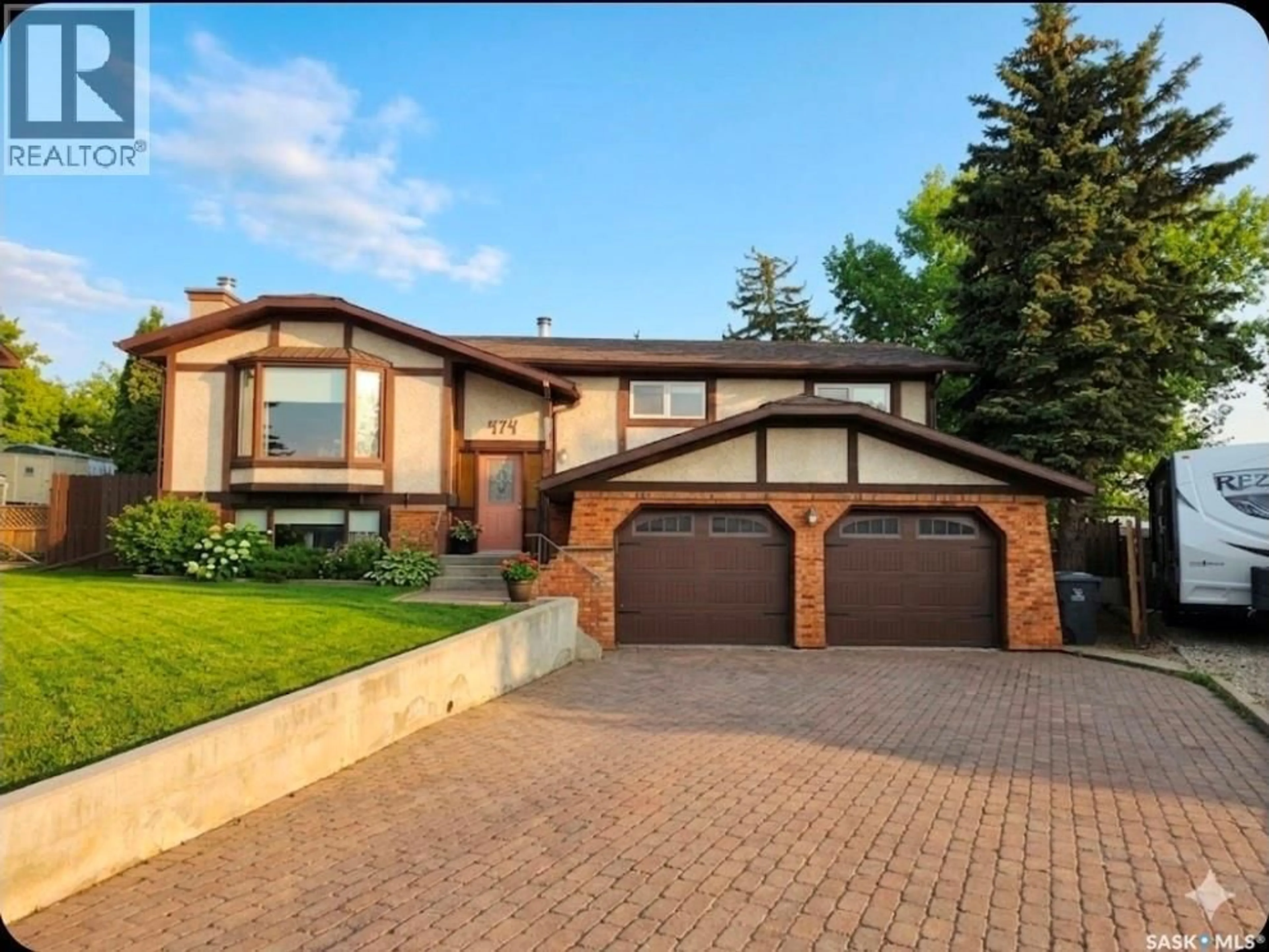 Home with brick exterior material, street for 474 STEELE CRESCENT, Swift Current Saskatchewan S9H4P9