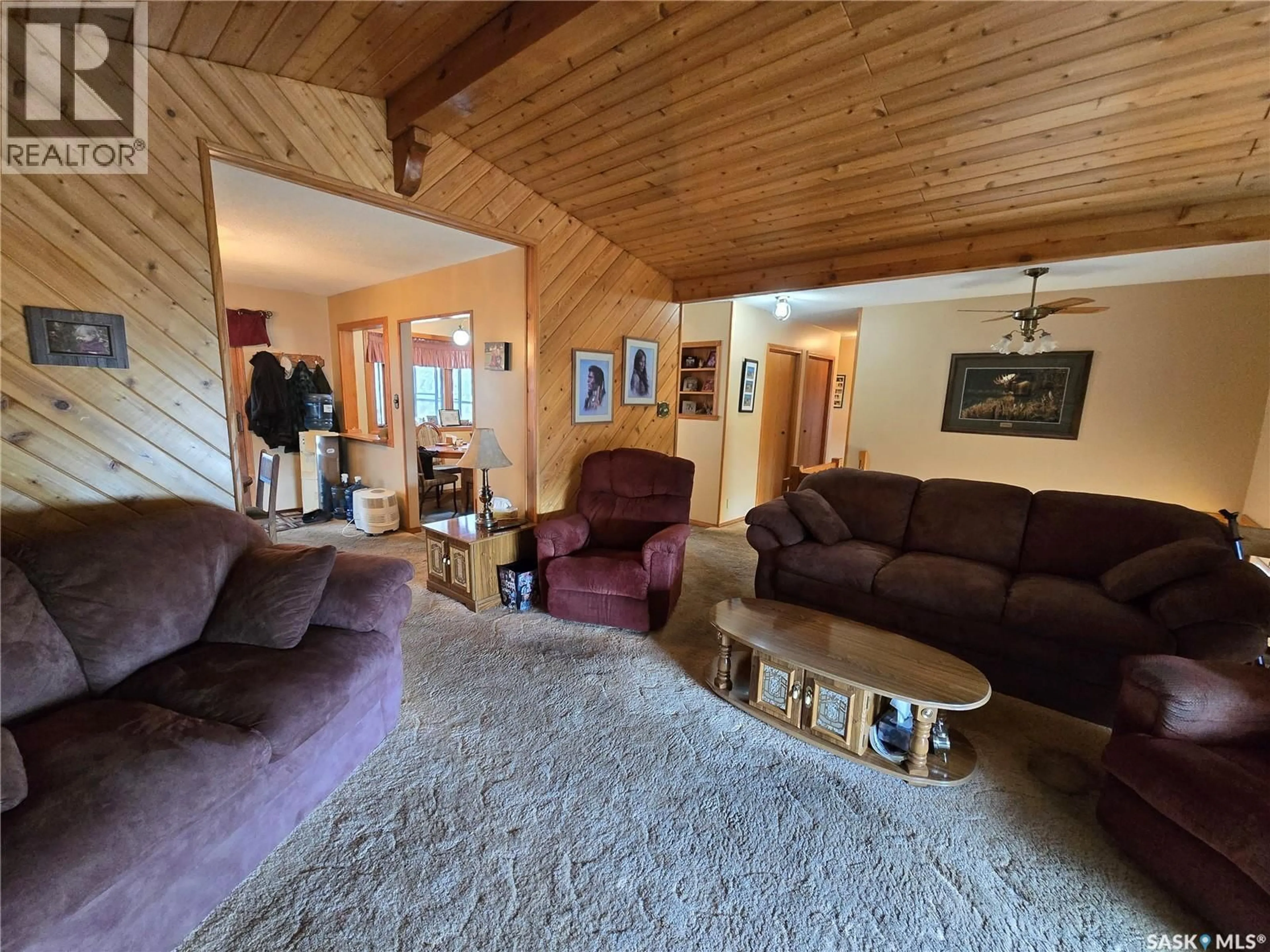 Living room with furniture, unknown for 474 STEELE CRESCENT, Swift Current Saskatchewan S9H4P9