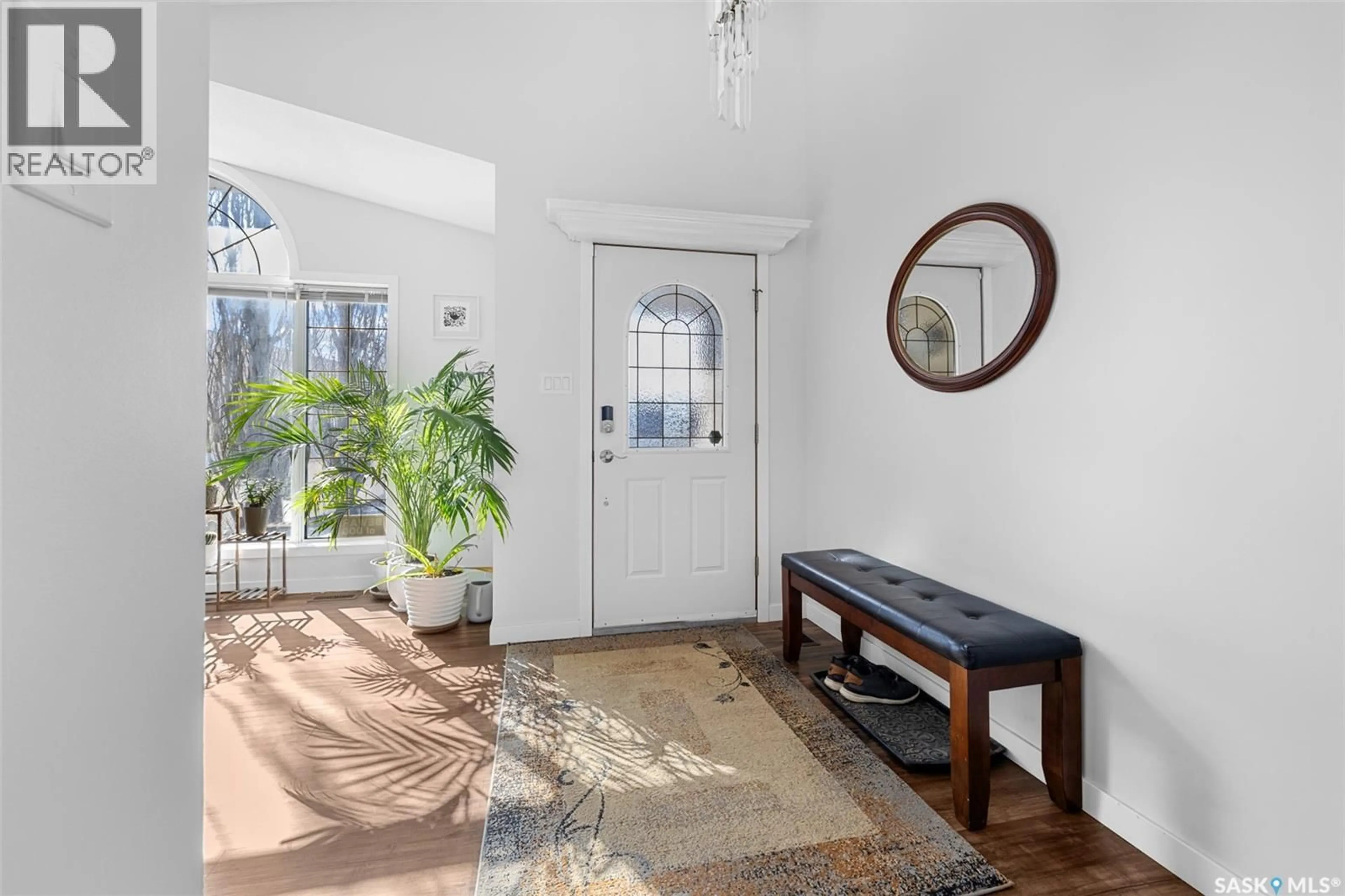 Indoor entryway for 15 THISTLE BAY, Regina Saskatchewan S4N6R6