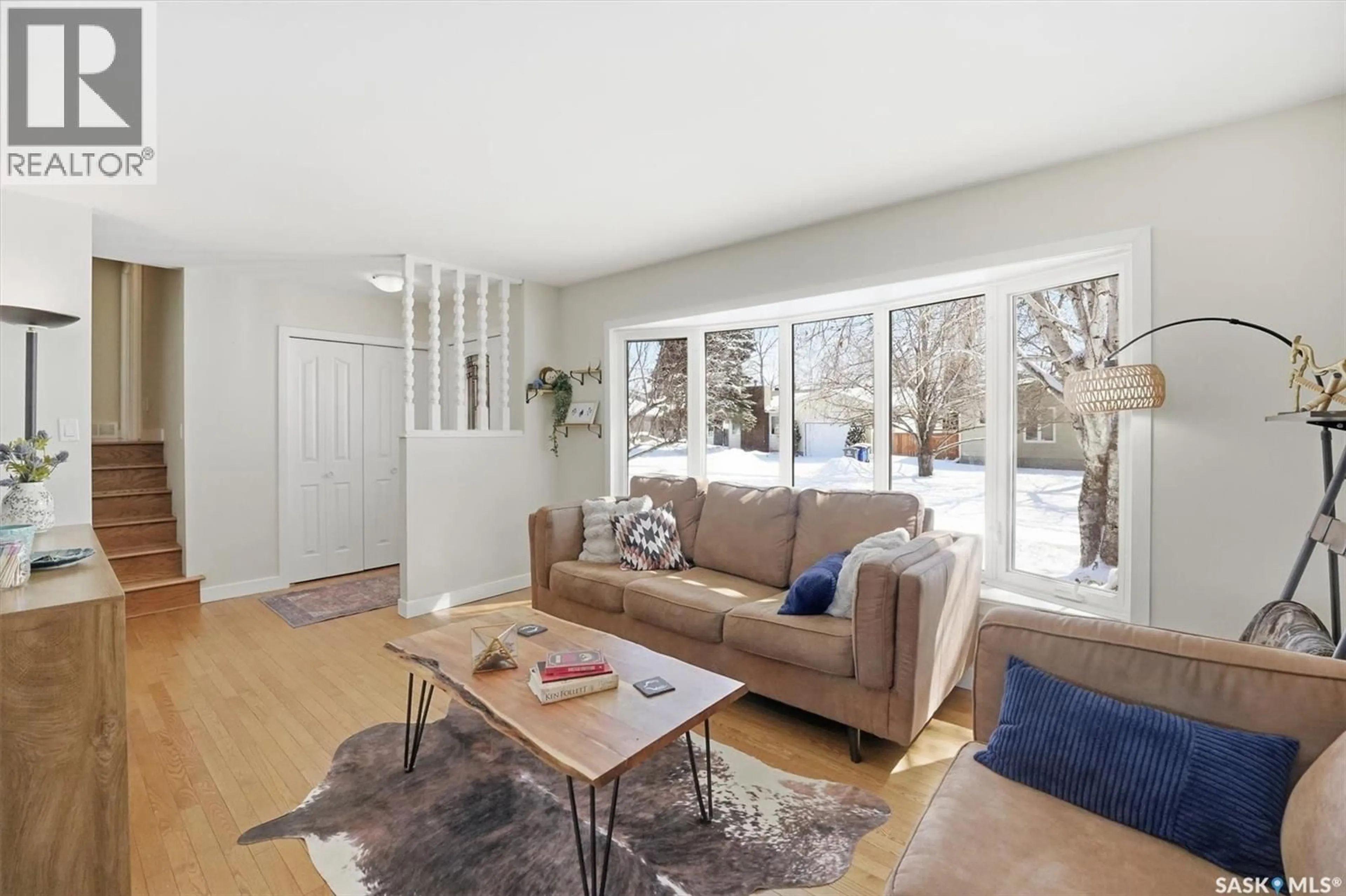 Living room with furniture, unknown for 266 CHITEK TERRACE, Saskatoon Saskatchewan S7K5B8