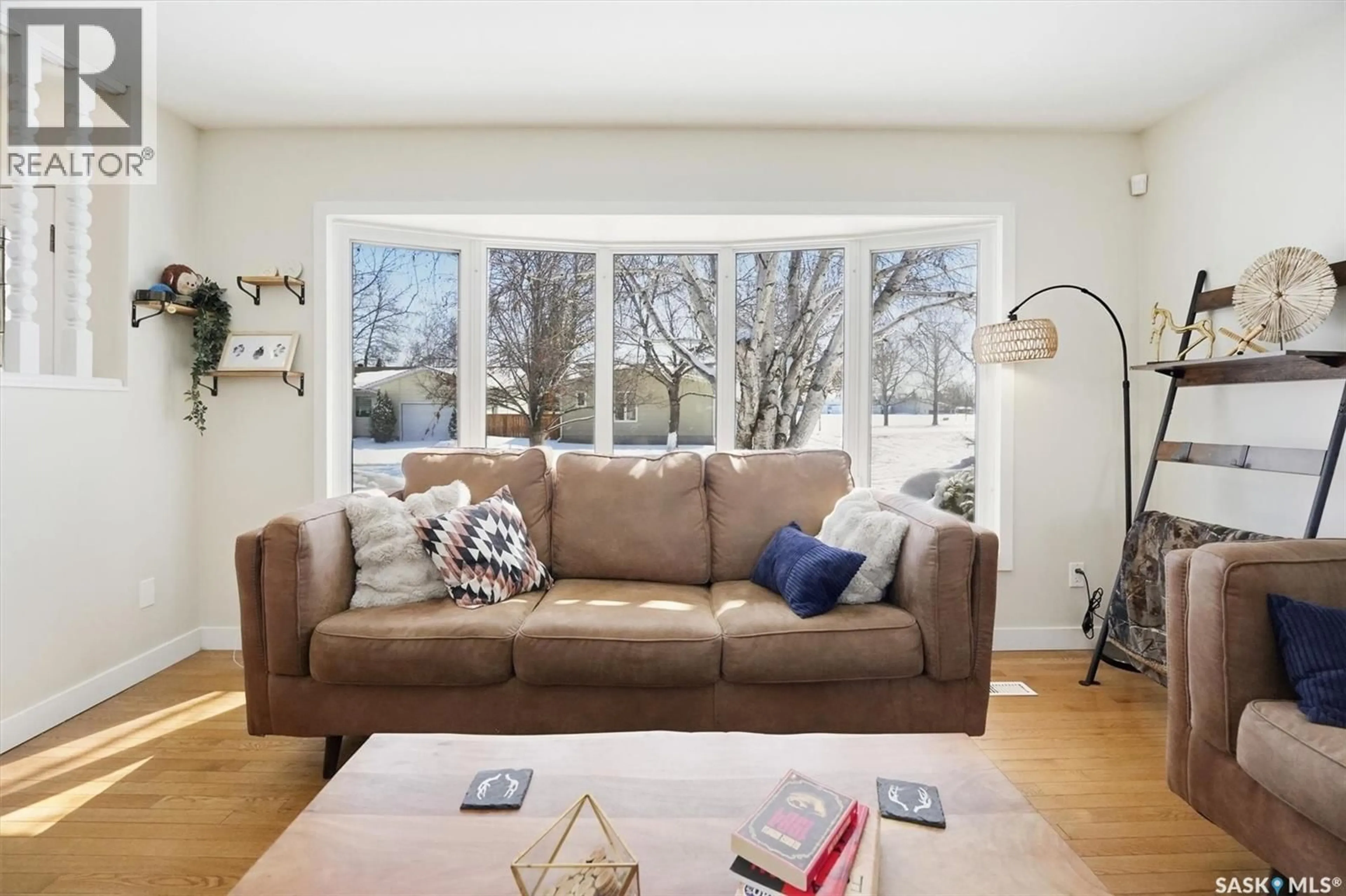 Living room with furniture, unknown for 266 CHITEK TERRACE, Saskatoon Saskatchewan S7K5B8