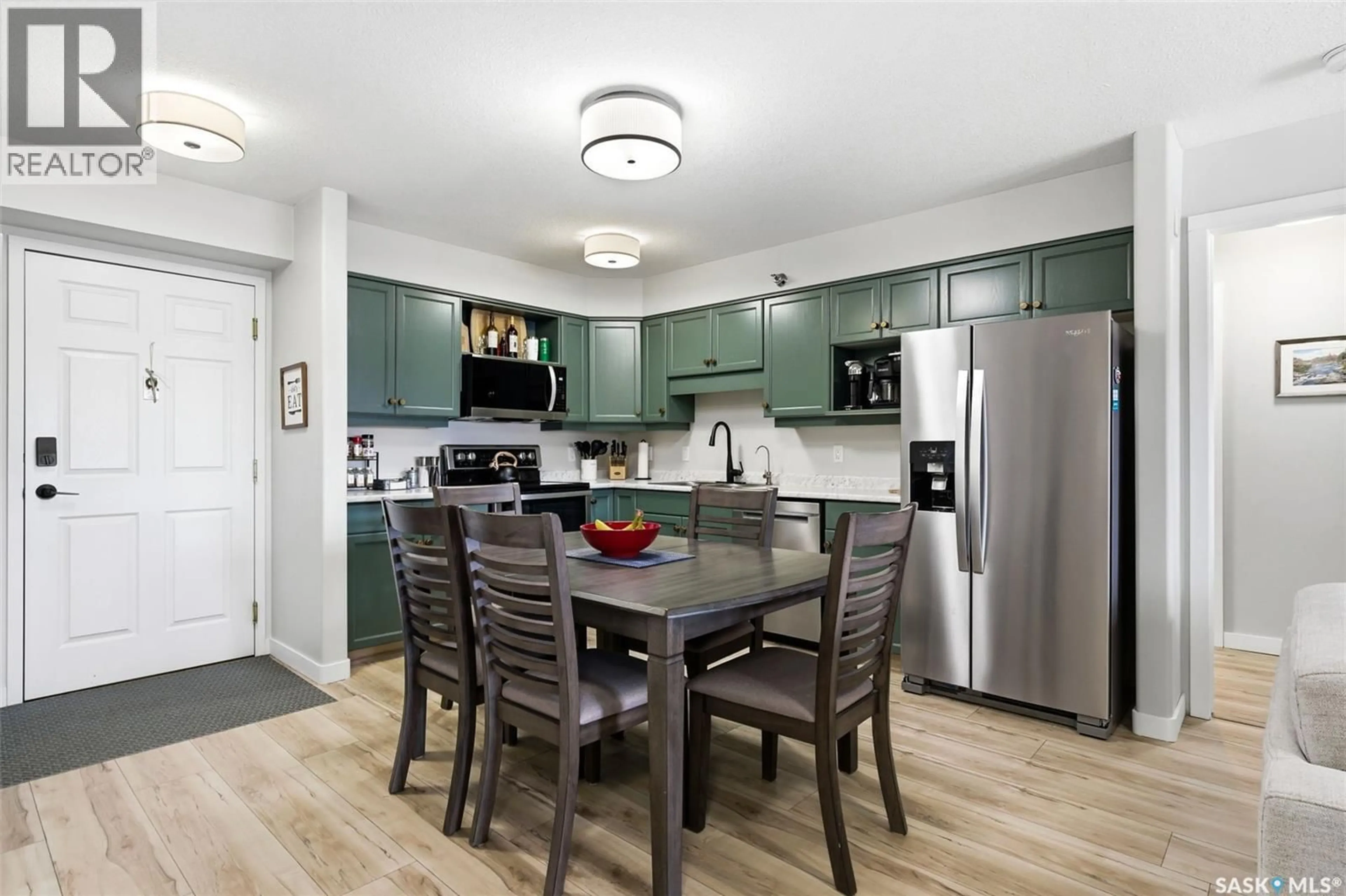 Open concept kitchen, unknown for 303 100 5TH AVENUE, Regina Beach Saskatchewan S0G4C0