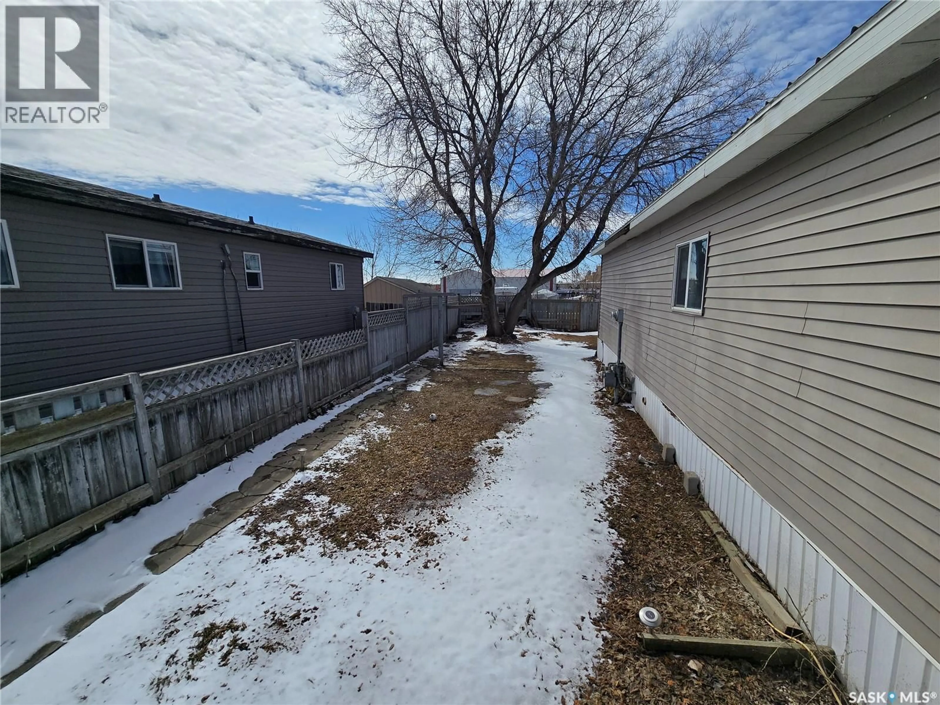 Unknown for 145 LAING CRESCENT, Weyburn Saskatchewan S4H2R8