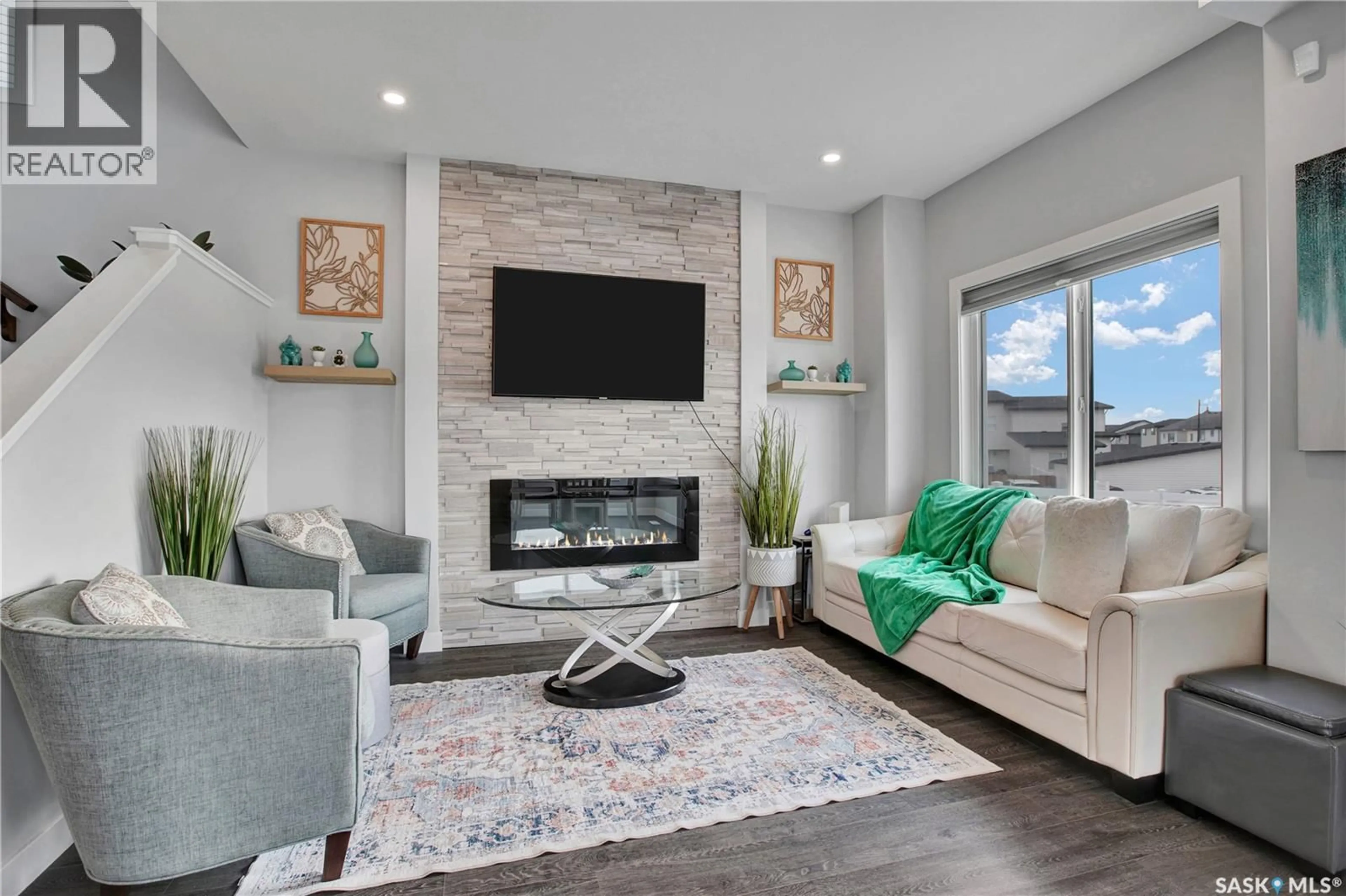 Living room with furniture, unknown for 134 GERMAIN COURT, Saskatoon Saskatchewan S7V0T6