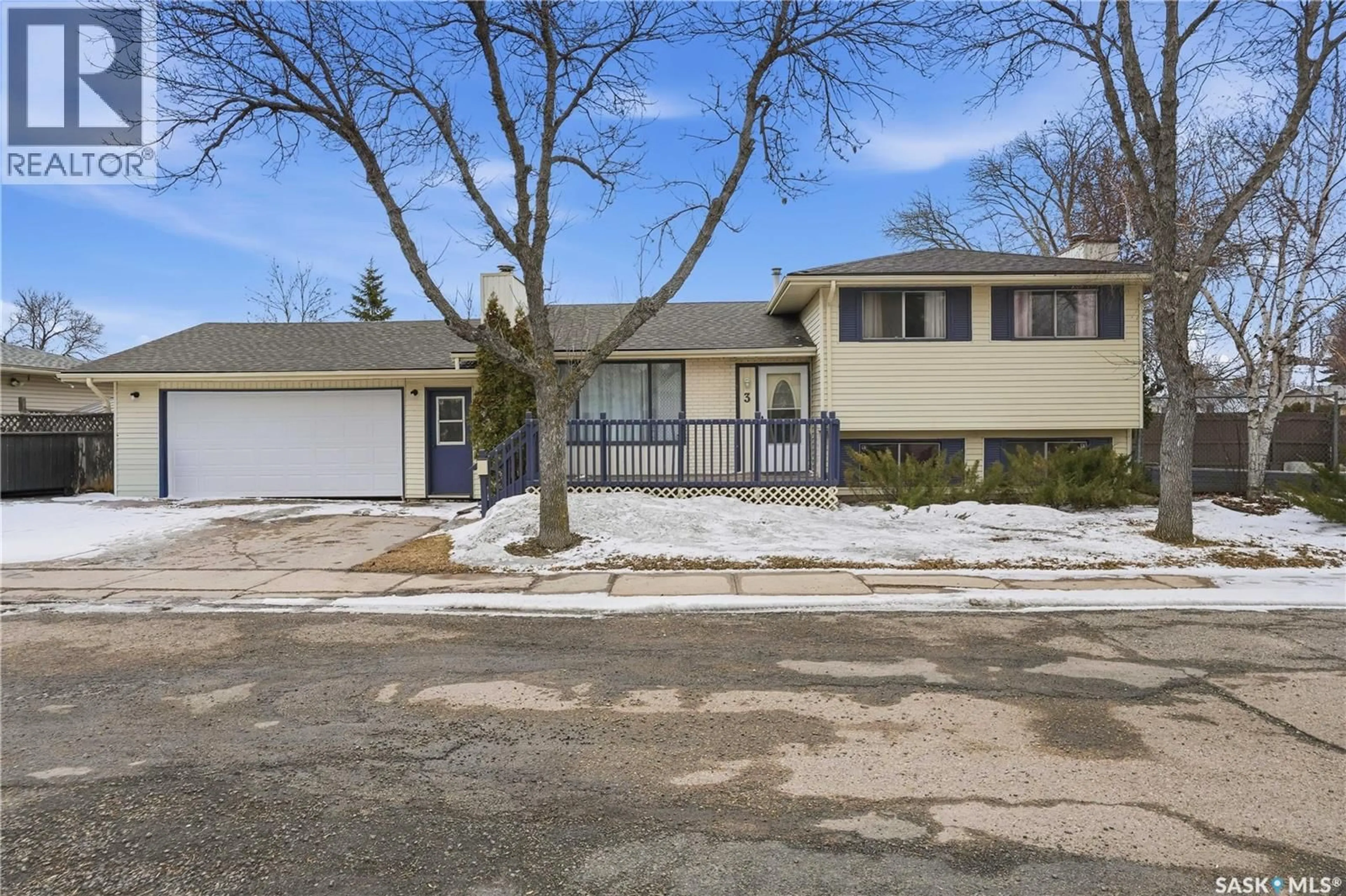 Unknown for 3 CARSON ROAD, Regina Saskatchewan S4R6J9