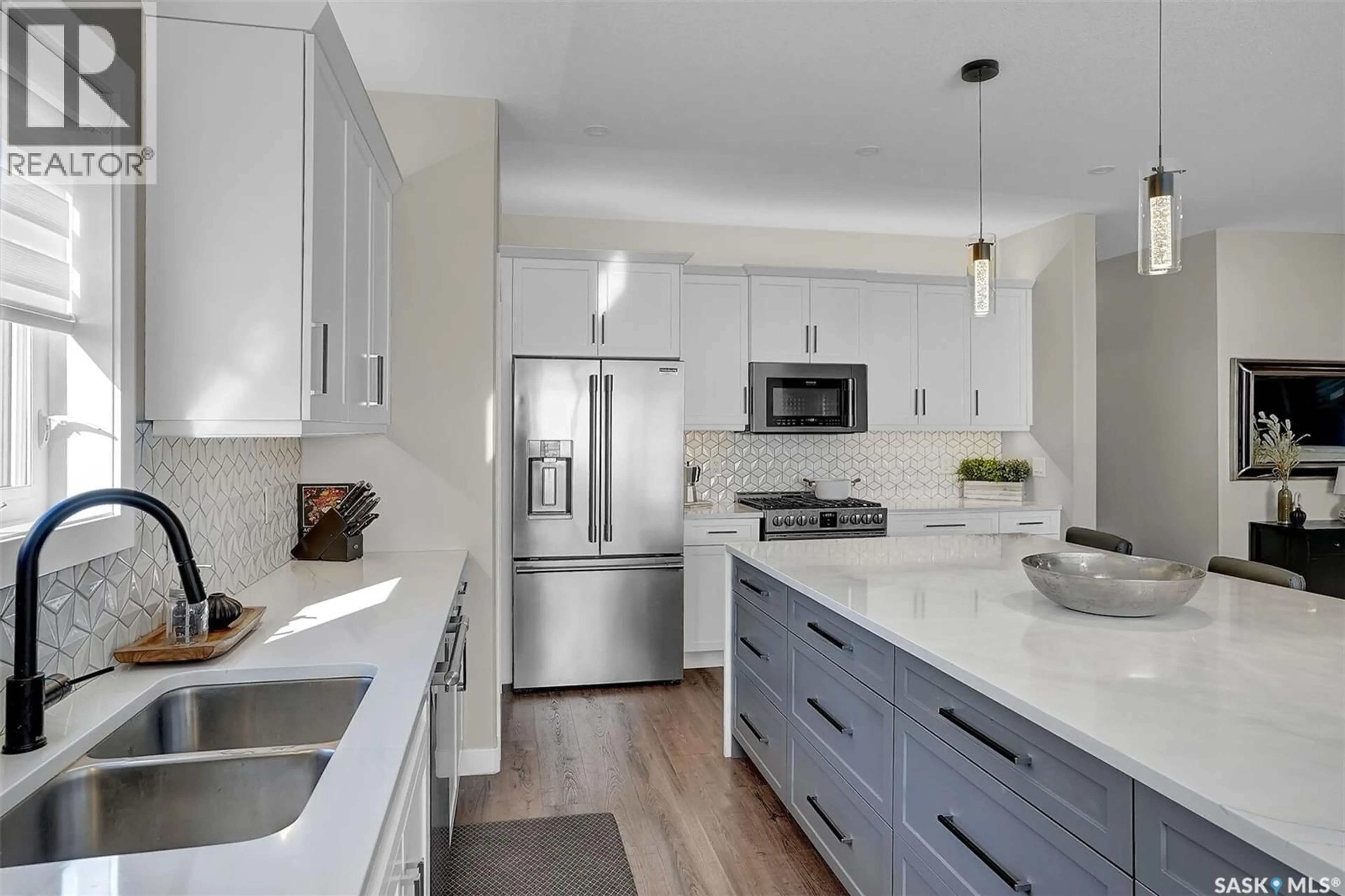 Open concept kitchen, unknown for 4244 ELDERBERRY CRESCENT, Regina Saskatchewan S4V3V3