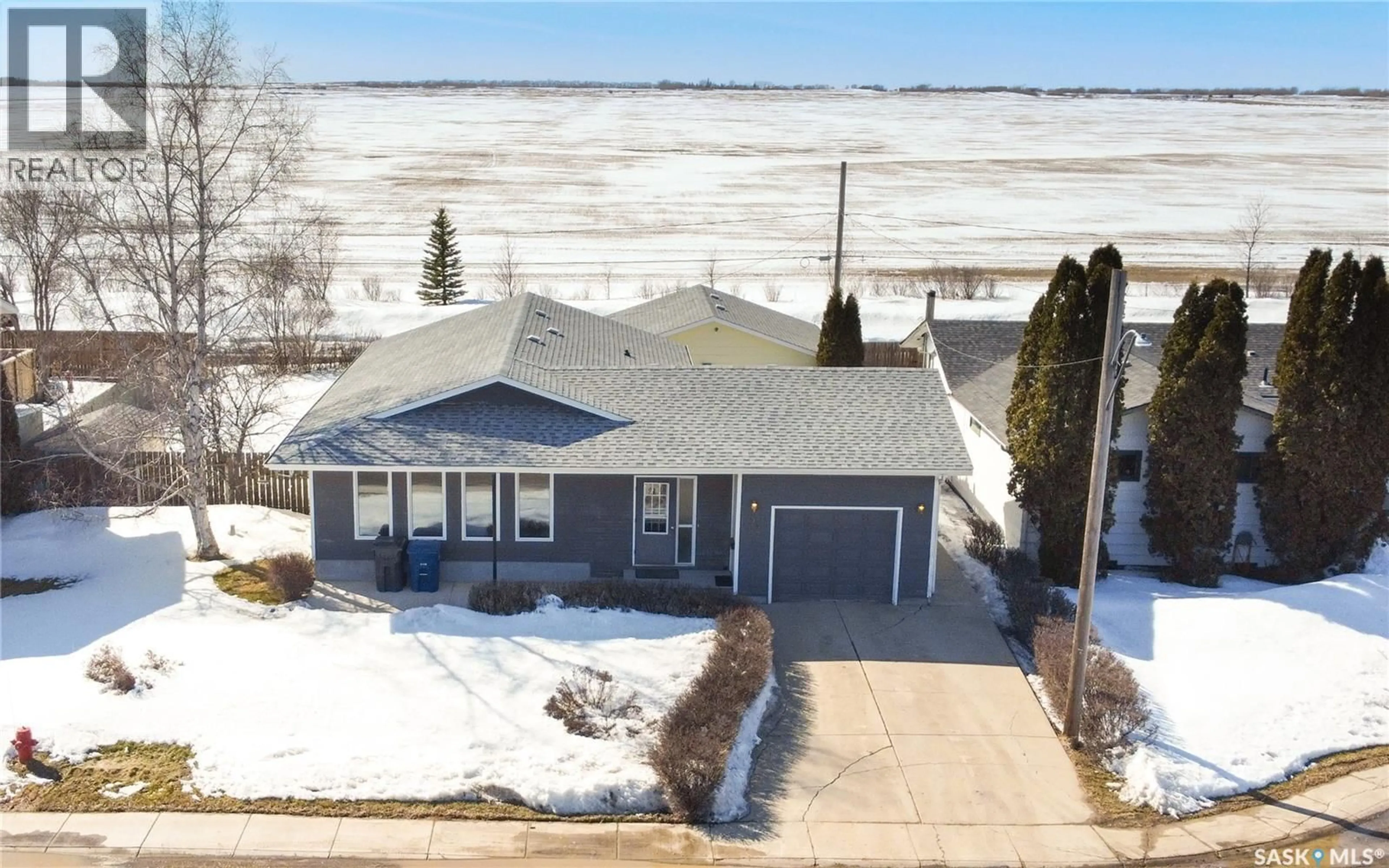 A pic from outside/outdoor area/front of a property/back of a property/a pic from drone, street for 22 BLAKE CRESCENT, Aberdeen Saskatchewan S0K0A0