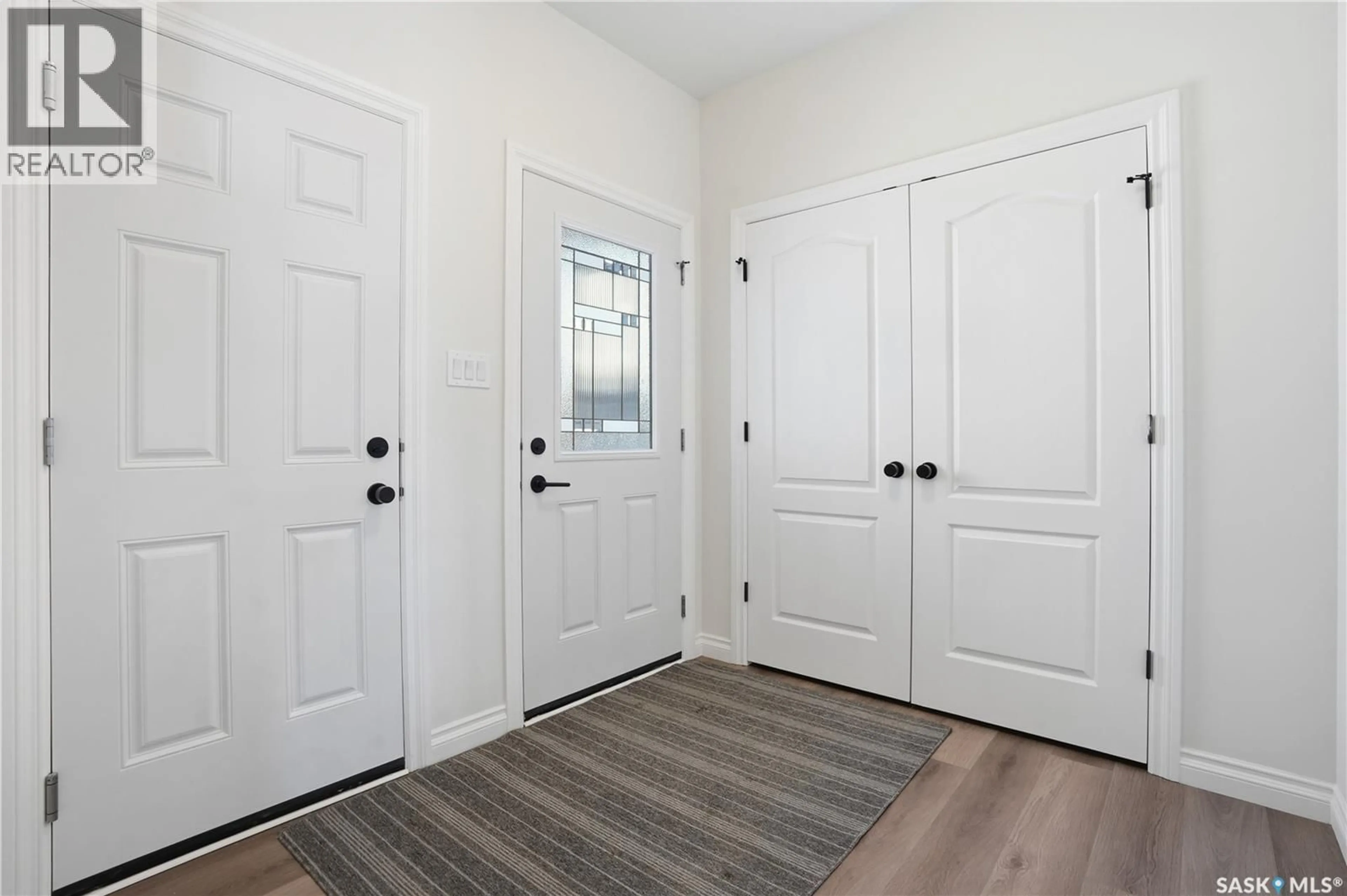 Indoor entryway for 3144 COPELAND ROAD, Regina Saskatchewan S4V3R9