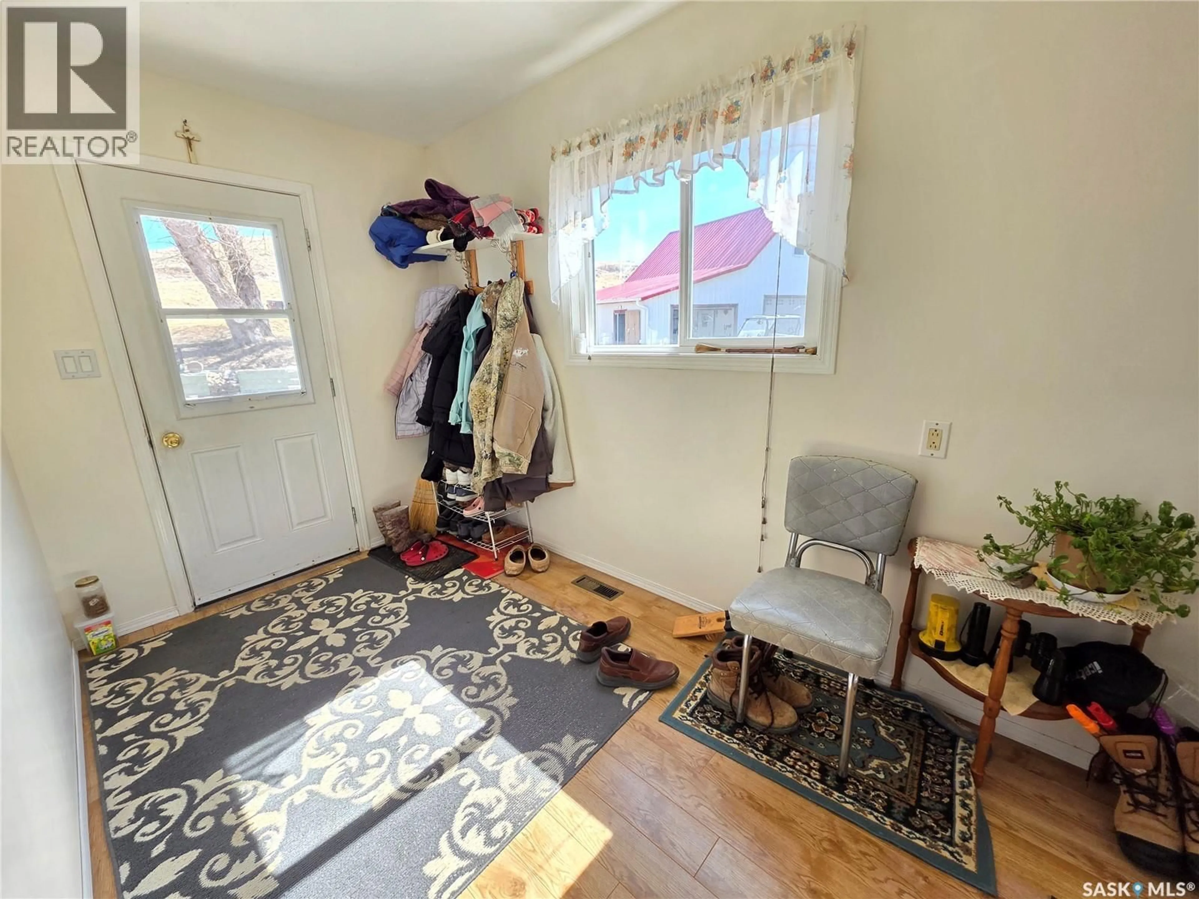 Indoor entryway for 1 FISHERMANS COVE, Bone Creek Rm No. 108 Saskatchewan S0N2N0