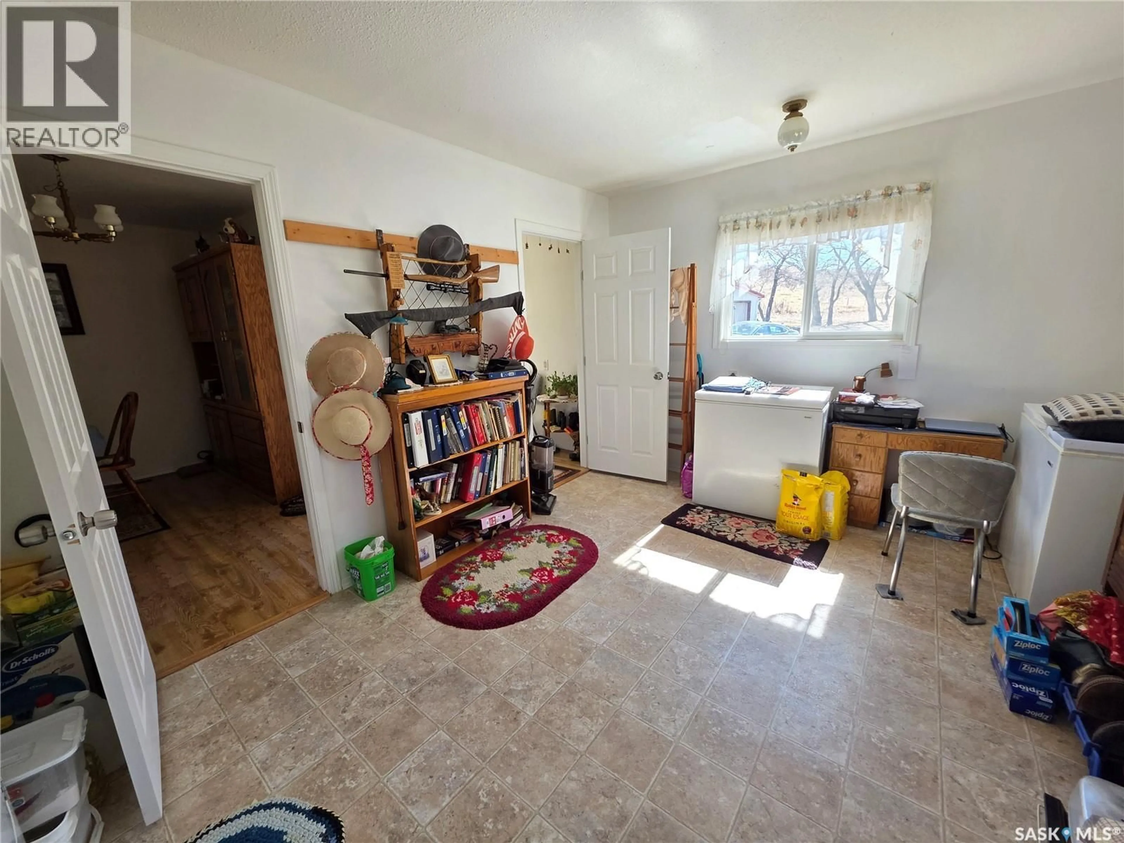 A pic of a room for 1 FISHERMANS COVE, Bone Creek Rm No. 108 Saskatchewan S0N2N0