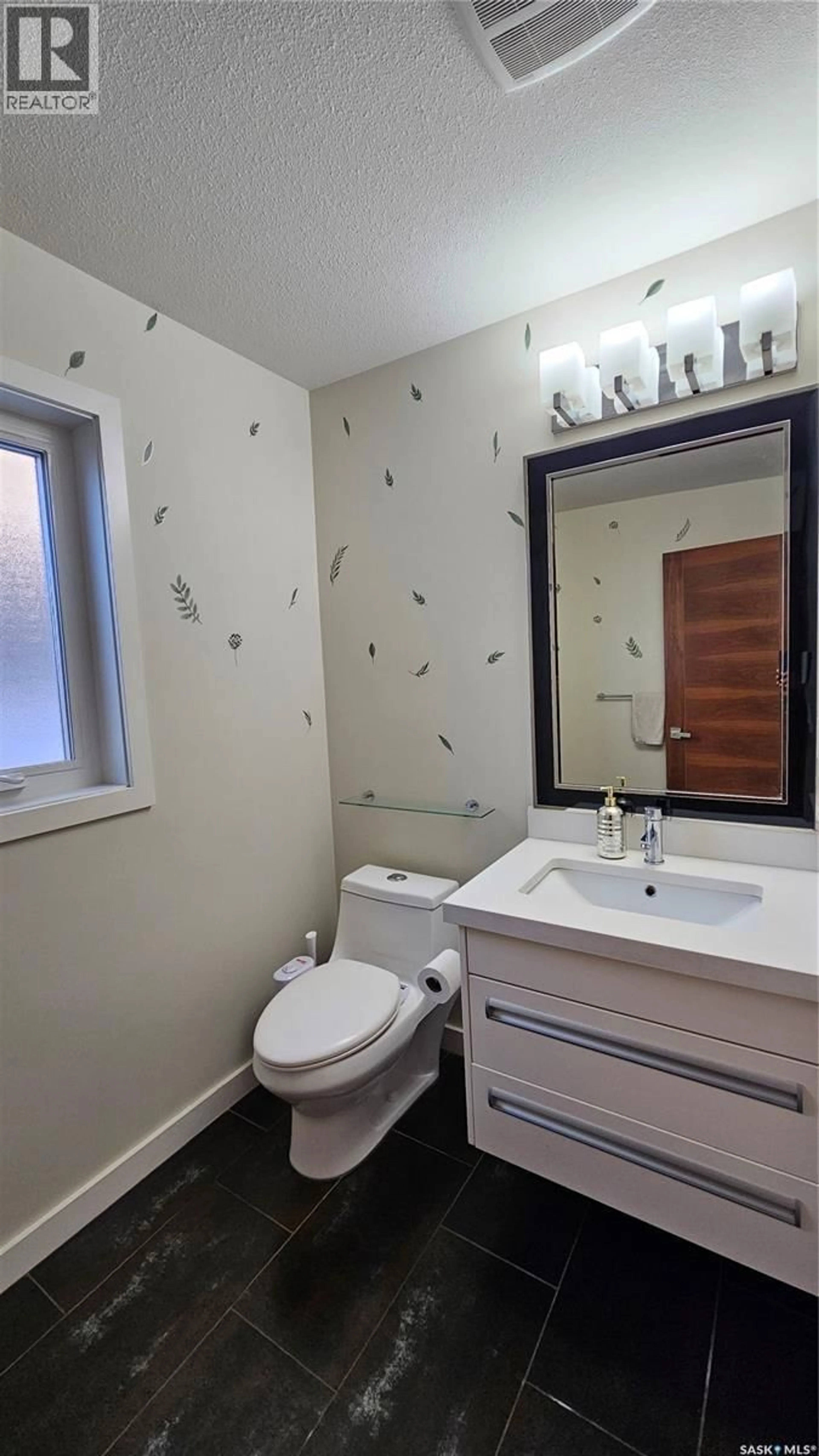 Standard bathroom, unknown for 435 PICHLER CRESCENT, Saskatoon Saskatchewan S7V0H2