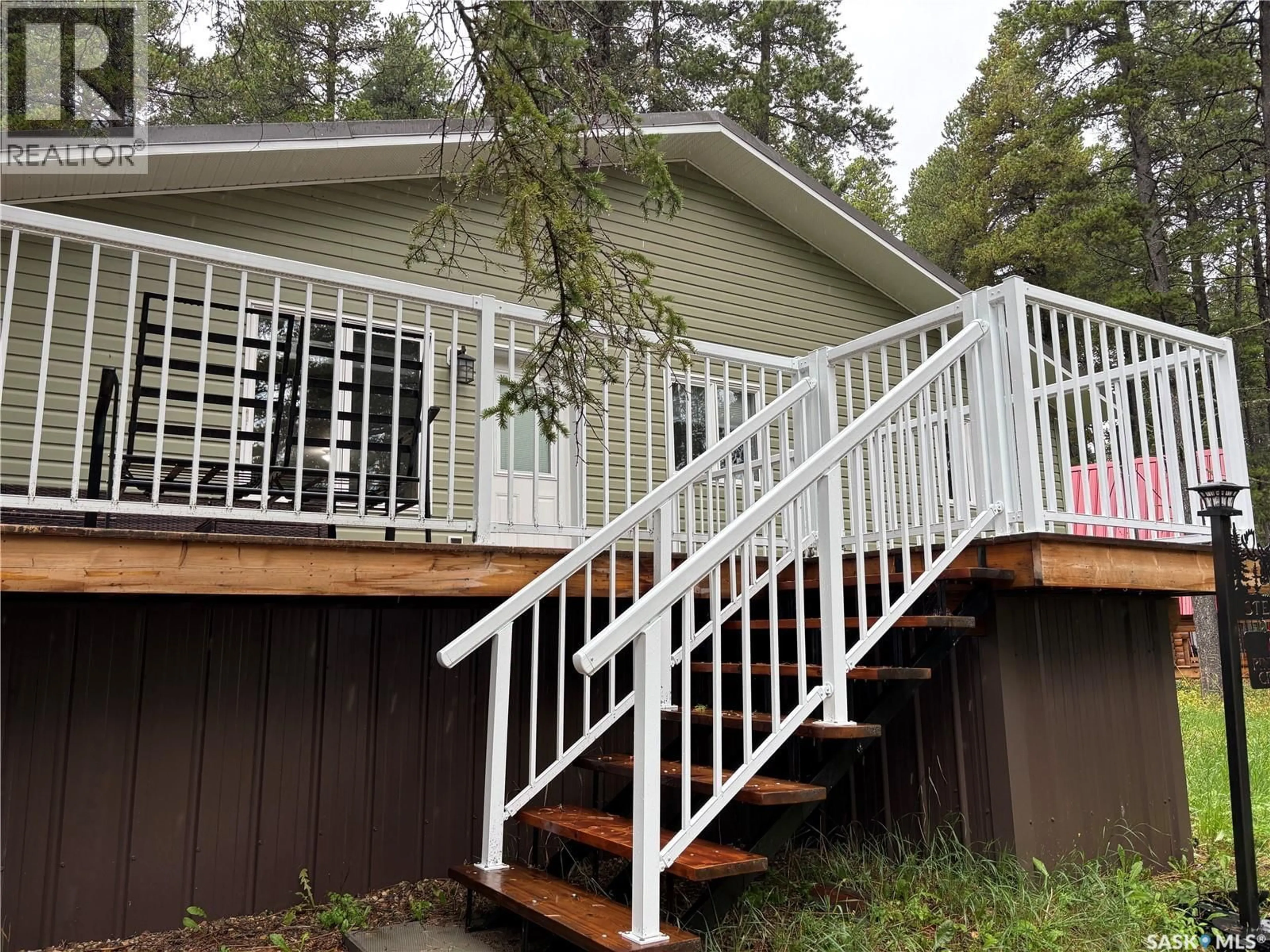 Home with vinyl exterior material, unknown for 615 PINE CREEK CRESCENT, Cypress Hills Provincial Park Saskatchewan S0N1N0