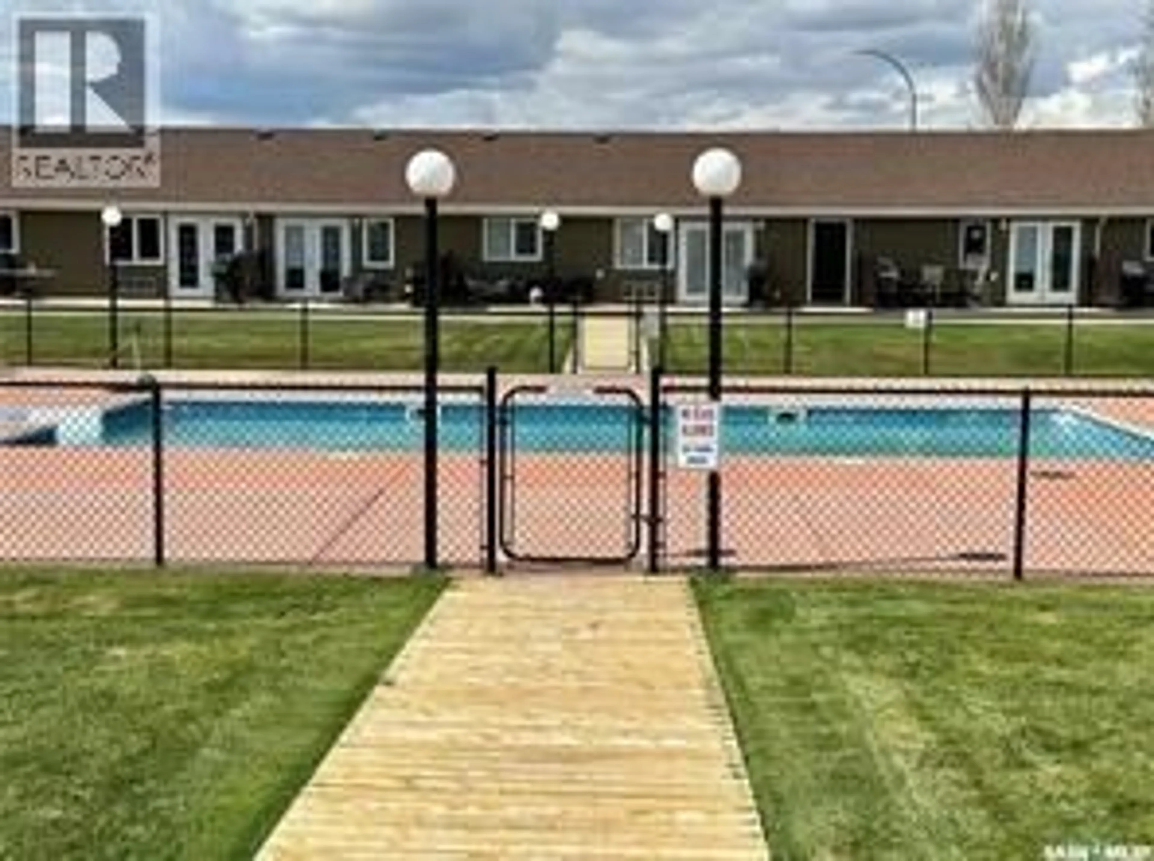 Pool for 32 1250 AARO AVENUE, Elbow Saskatchewan S0H1J0