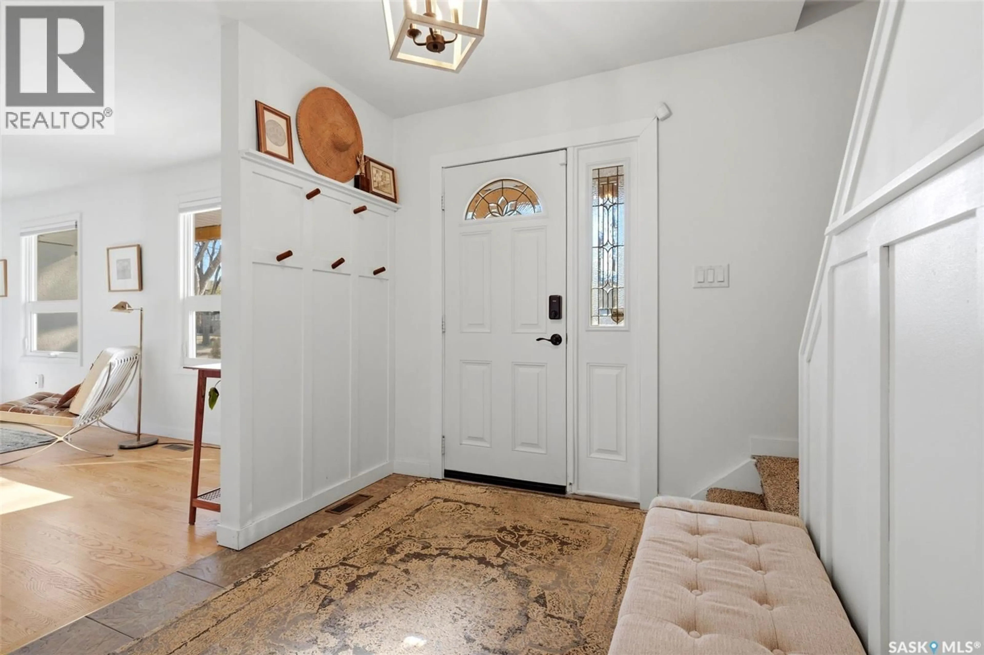 Indoor entryway for 89 PATTERSON DRIVE, Regina Saskatchewan S4S3X1