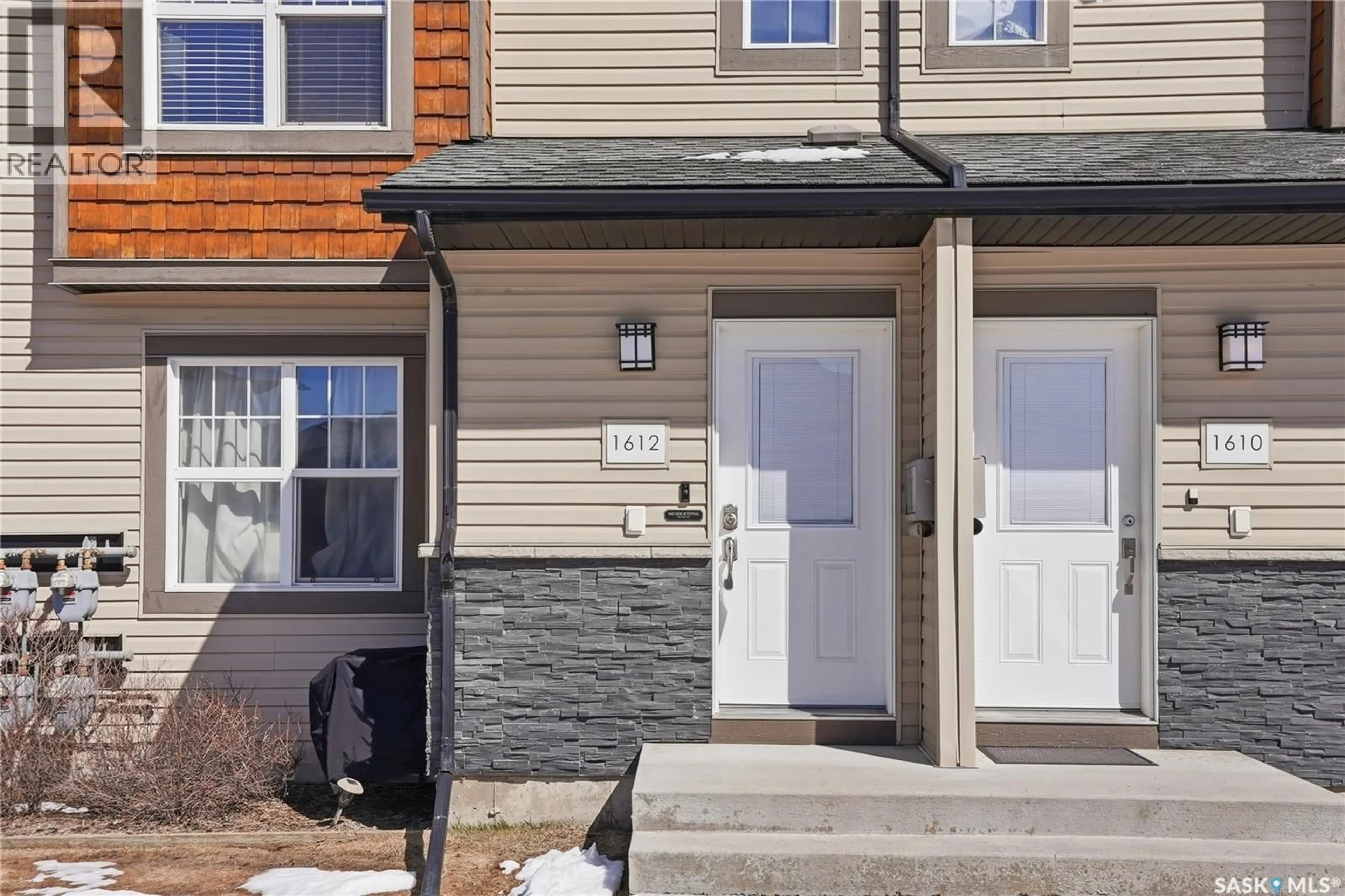 Unknown for 1015 - 1612 PATRICK CRESCENT, Saskatoon Saskatchewan S7W0M6