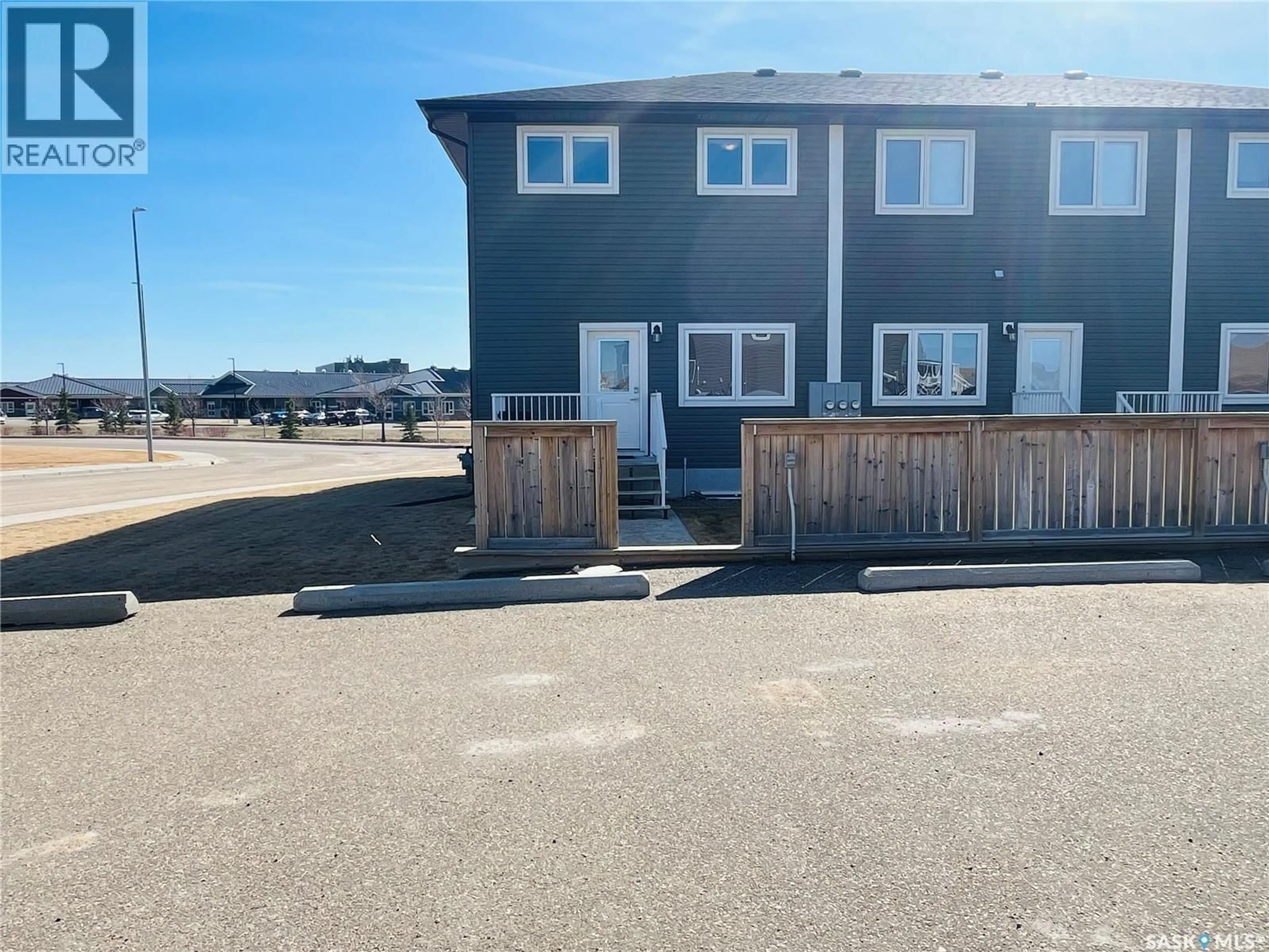 A pic from outside/outdoor area/front of a property/back of a property/a pic from drone, street for 503 DOUGLAS DRIVE, Swift Current Saskatchewan S9H5R6