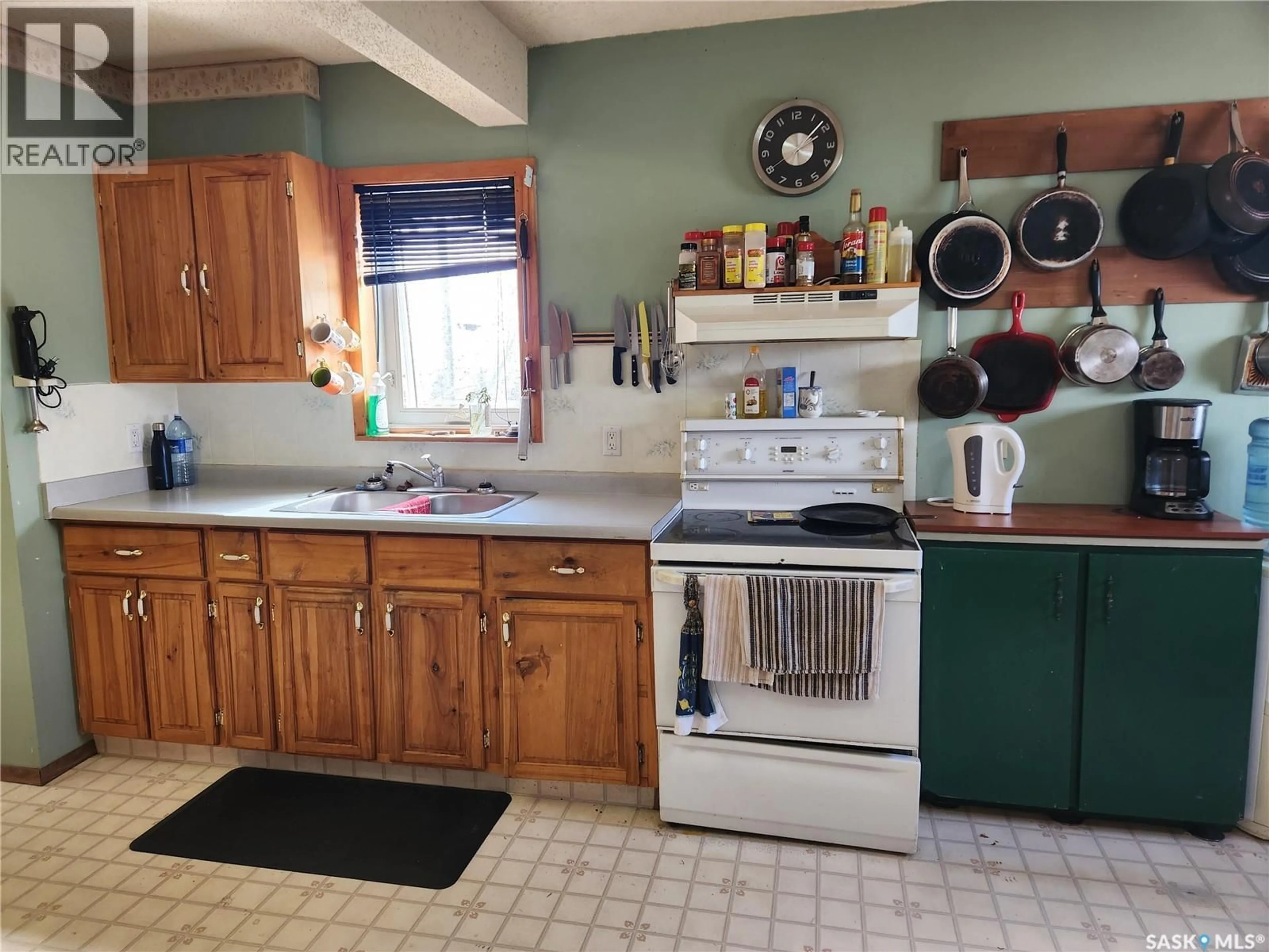 Standard kitchen, ceramic/tile floor for 705 MAIN STREET, Zenon Park Saskatchewan S0E1W0