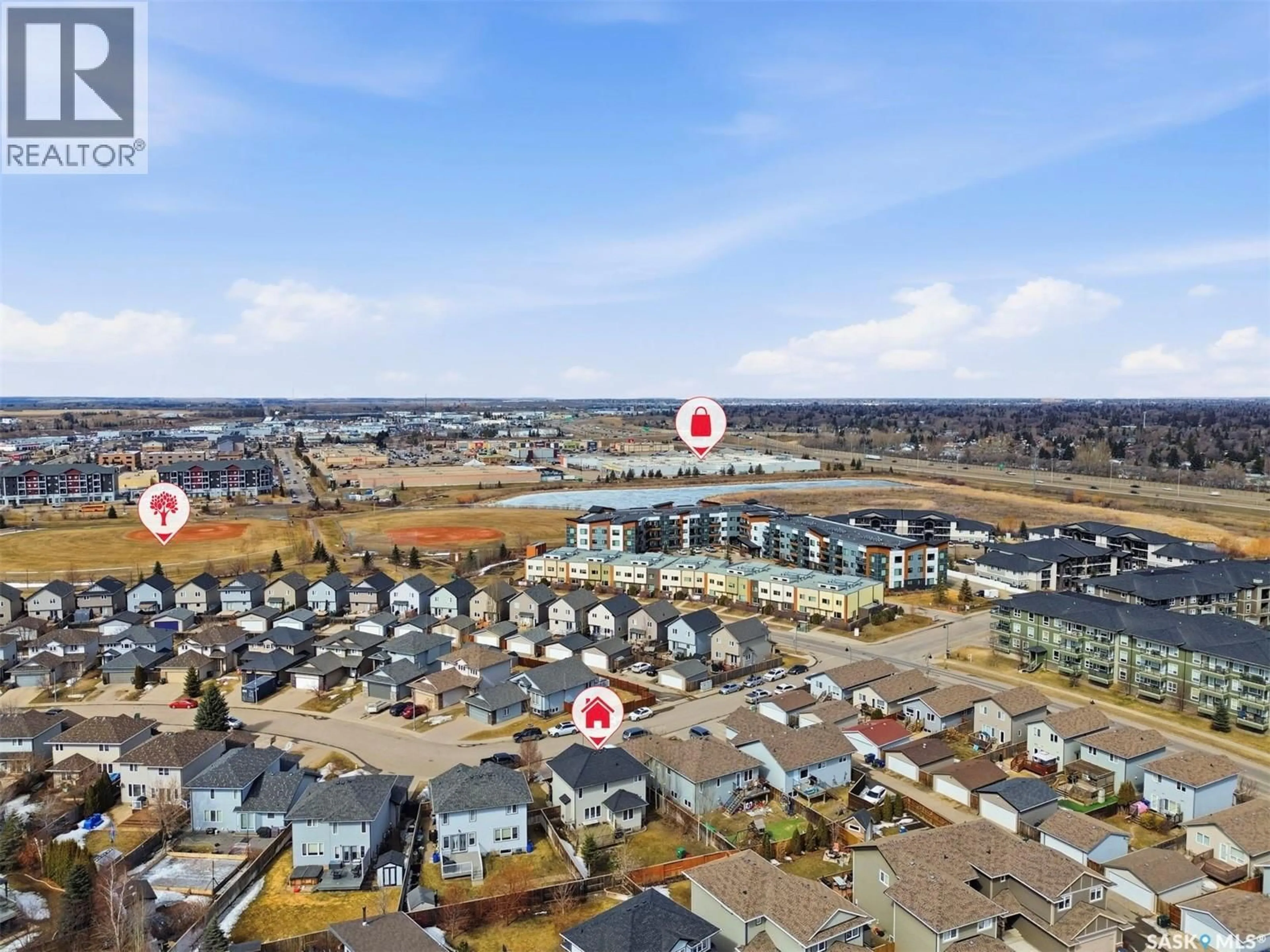 A pic from outside/outdoor area/front of a property/back of a property/a pic from drone, unknown for 159 DULMAGE CRESCENT, Saskatoon Saskatchewan S7T0K4