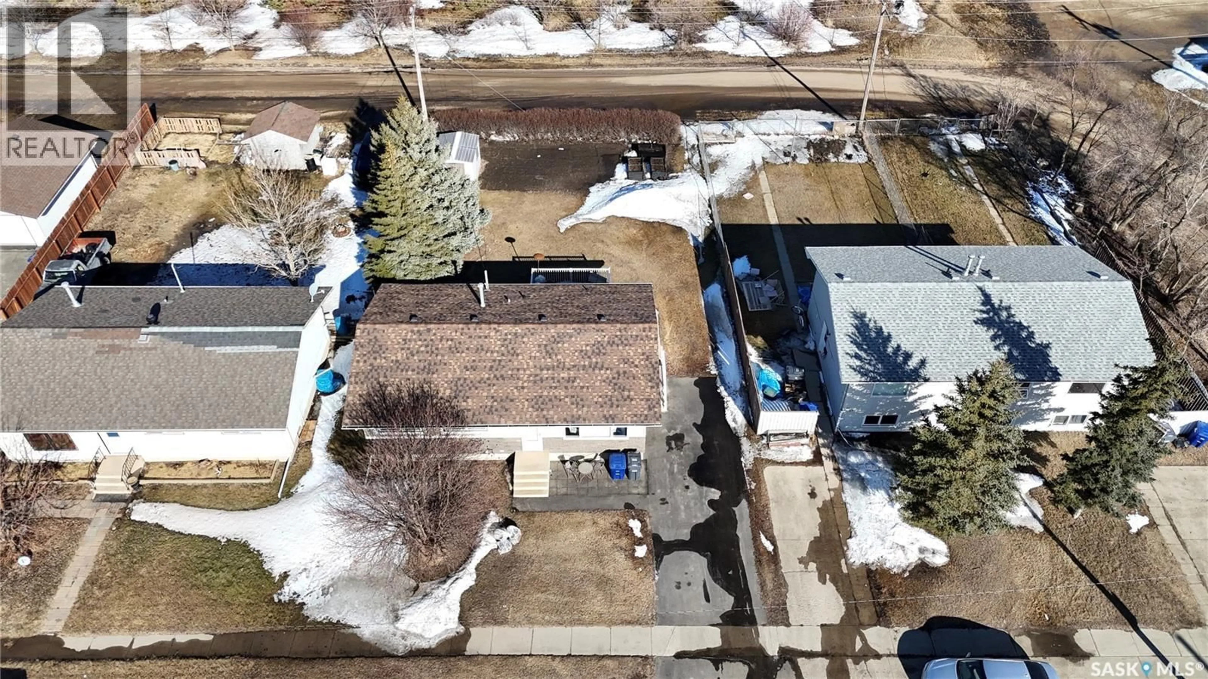 A pic from outside/outdoor area/front of a property/back of a property/a pic from drone, street for 102 GOVERNMENT ROAD, Davidson Saskatchewan S0G1A0