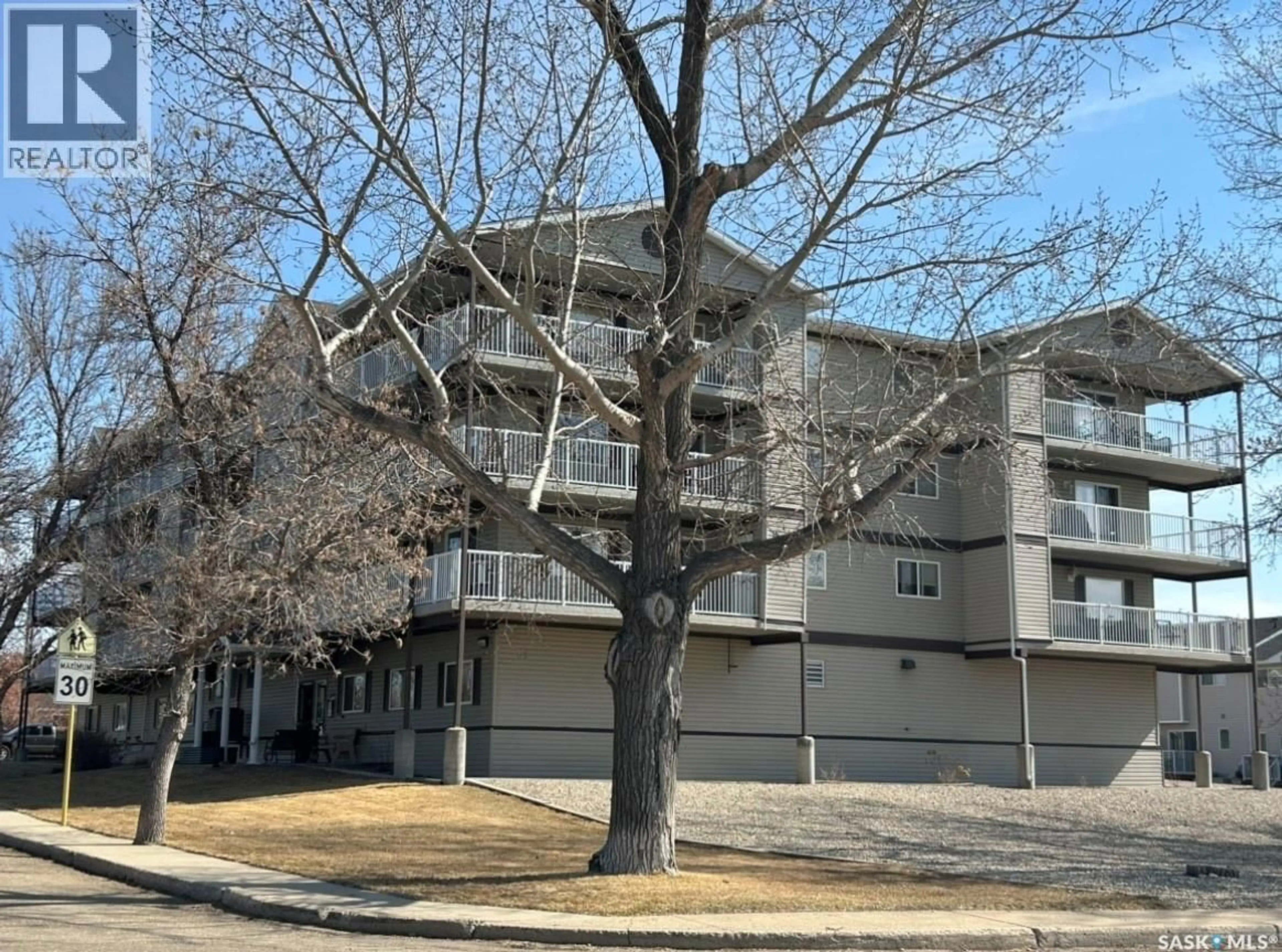 A pic from outside/outdoor area/front of a property/back of a property/a pic from drone, unknown for 208 - 1637 1ST STREET, Estevan Saskatchewan S4A2X4
