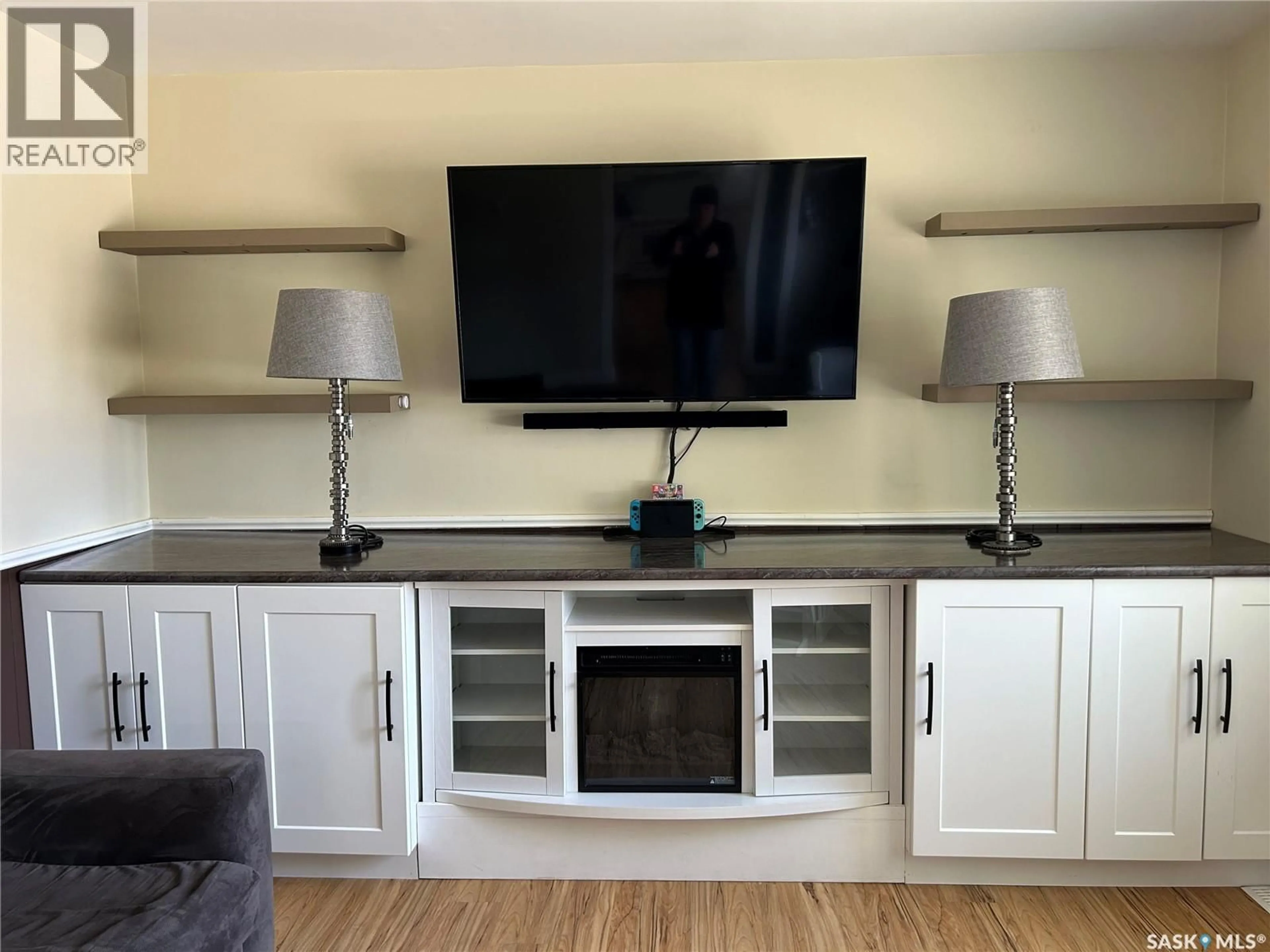 Home theater for 125 4TH AVENUE, Swift Current Saskatchewan S9H3L3