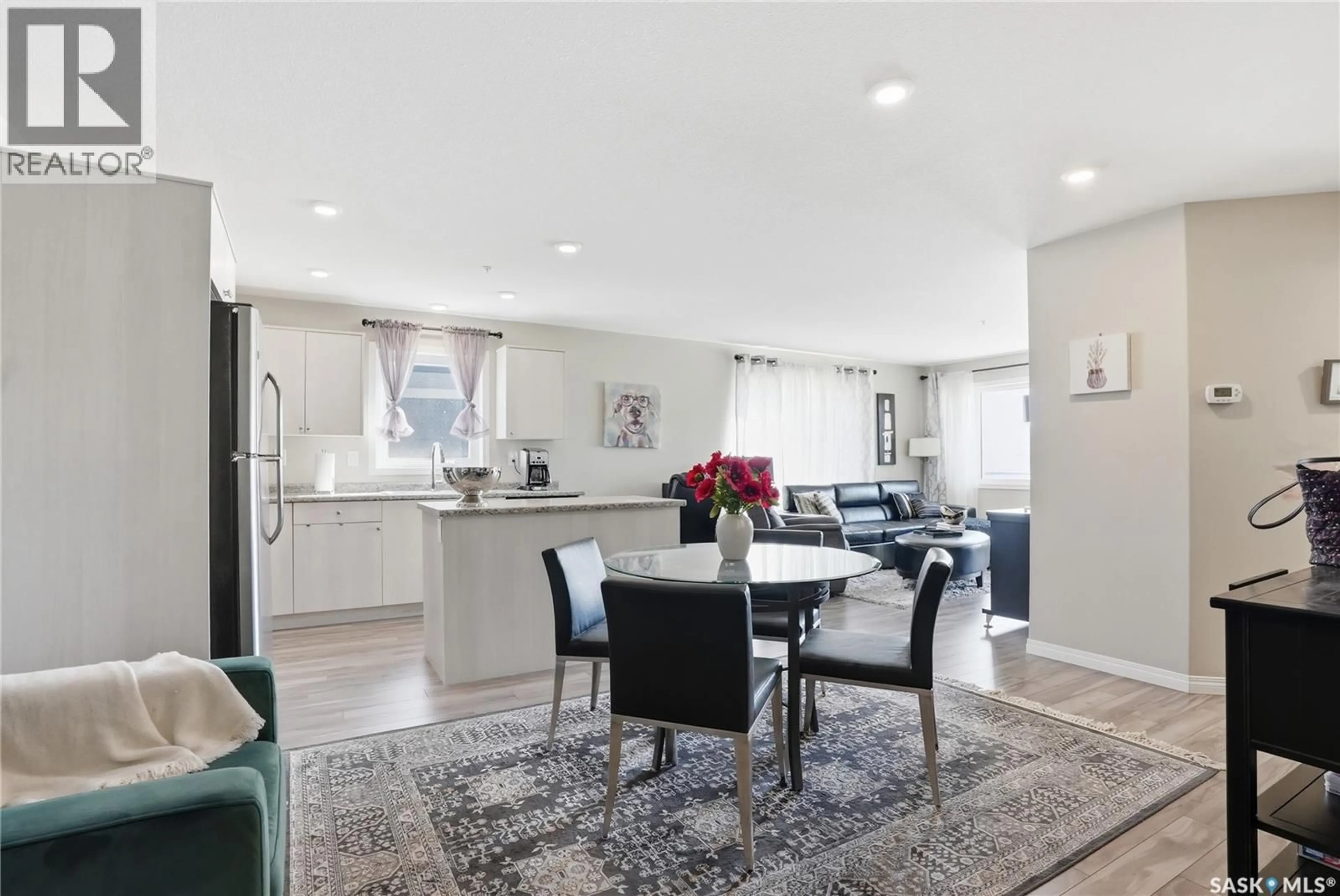 Open concept kitchen, unknown for 1105 102 WILLIS CRESCENT, Saskatoon Saskatchewan S7T0N3