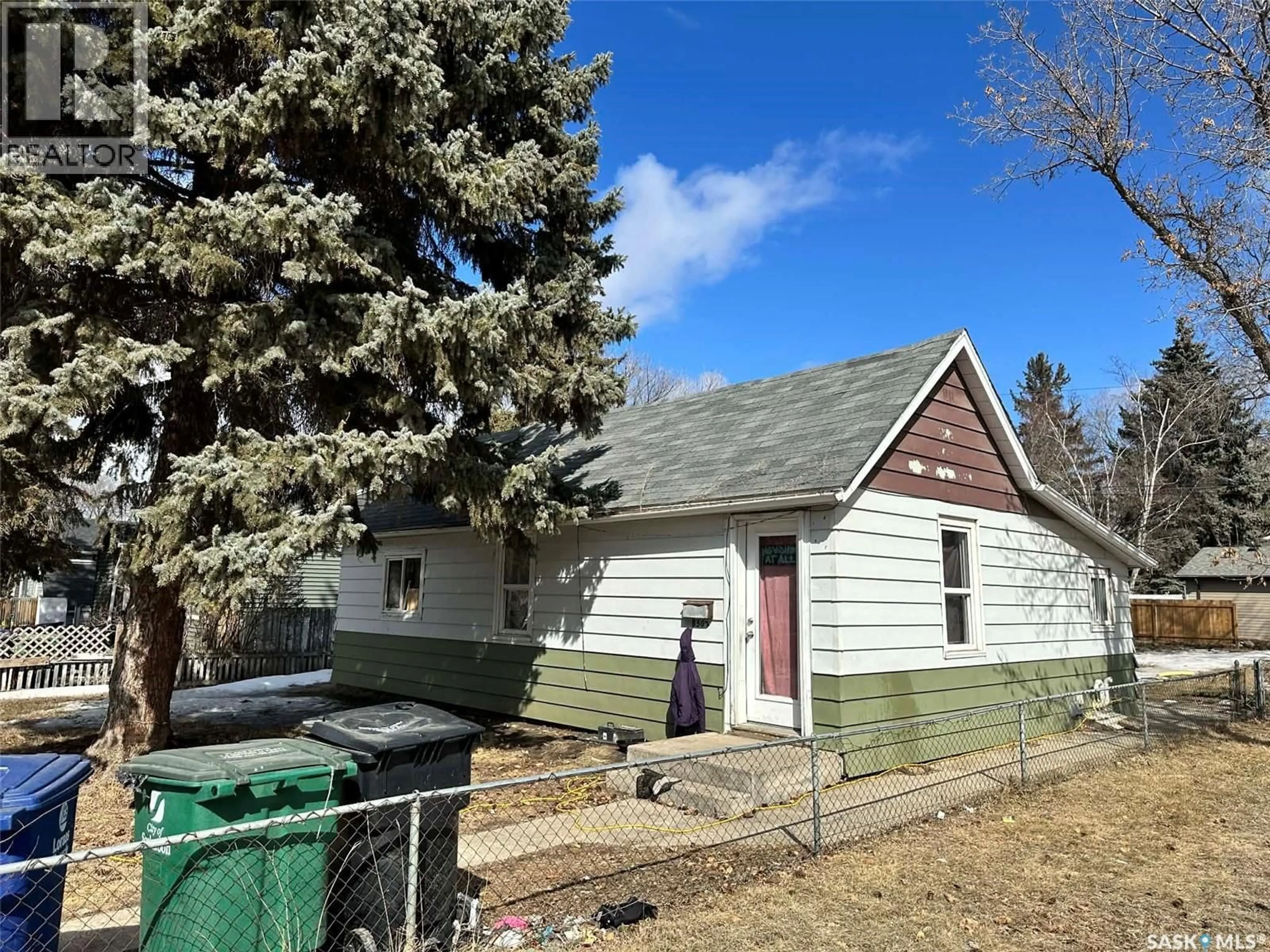 Unknown for 1502 F AVENUE, Saskatoon Saskatchewan S7L1X9