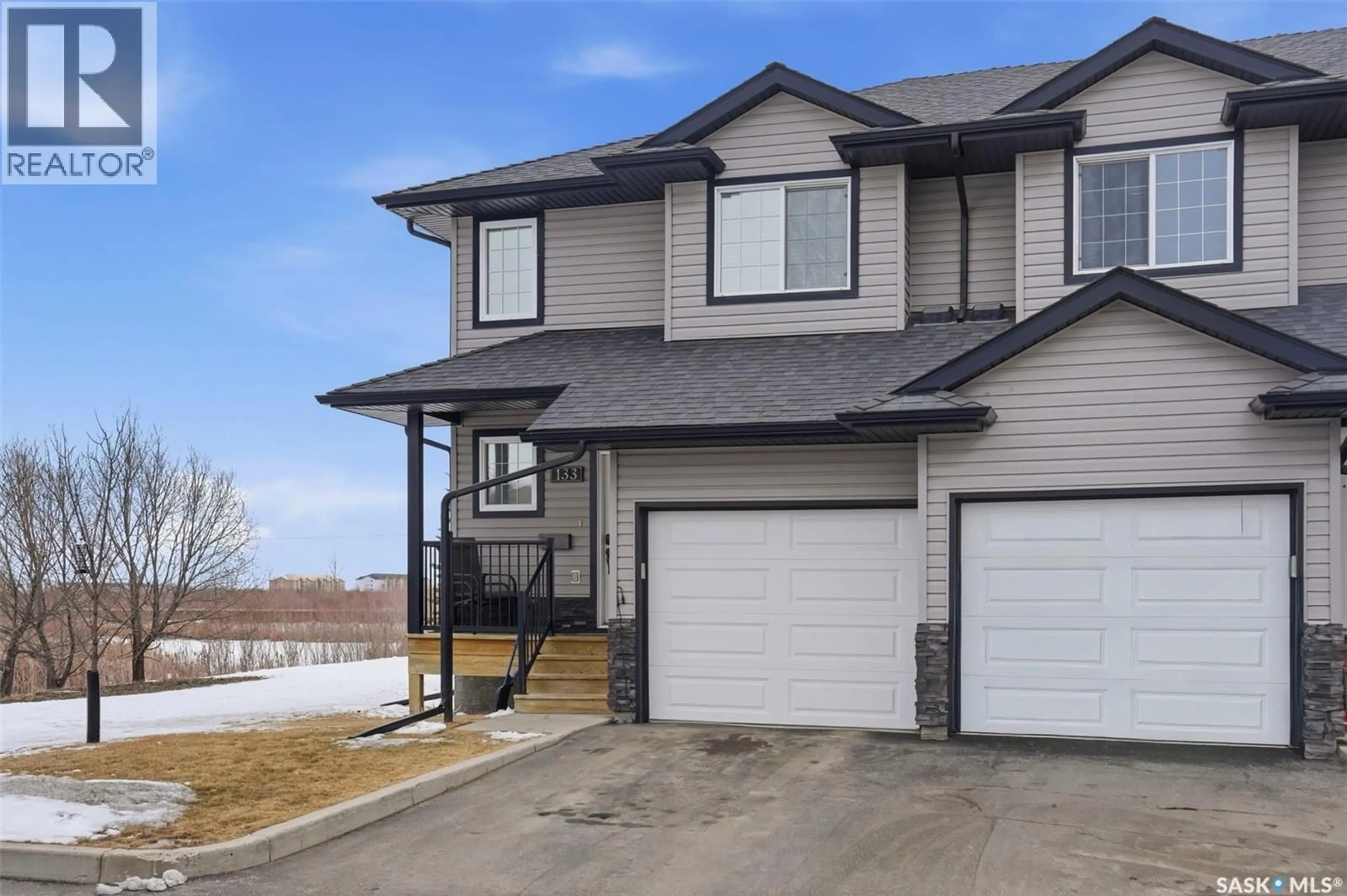 Home with vinyl exterior material, street for S - 133 901 4TH STREET, Martensville Saskatchewan S0K2S1
