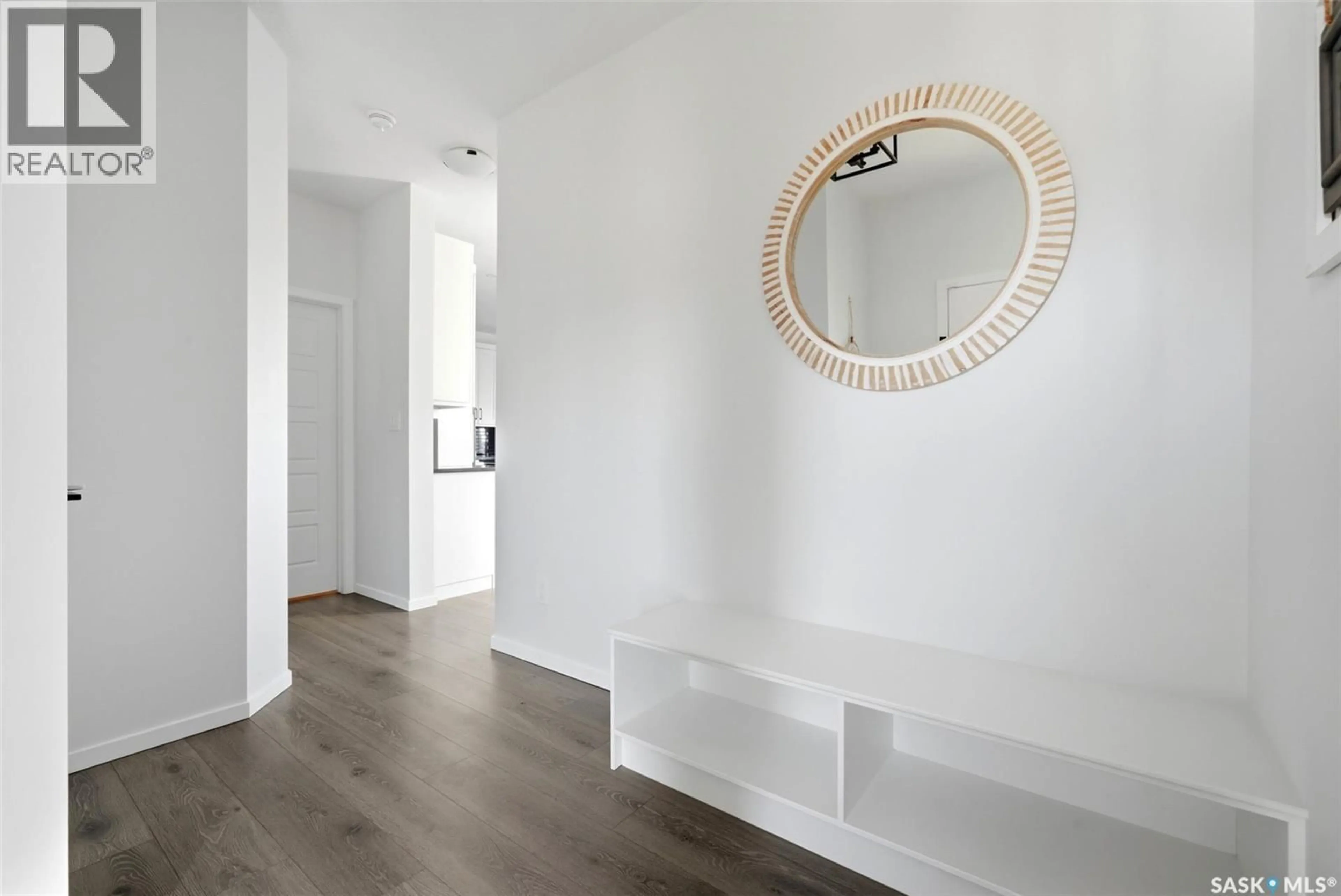 Indoor entryway for 3029 BELLEGARDE CRESCENT, Regina Saskatchewan S4V3W3