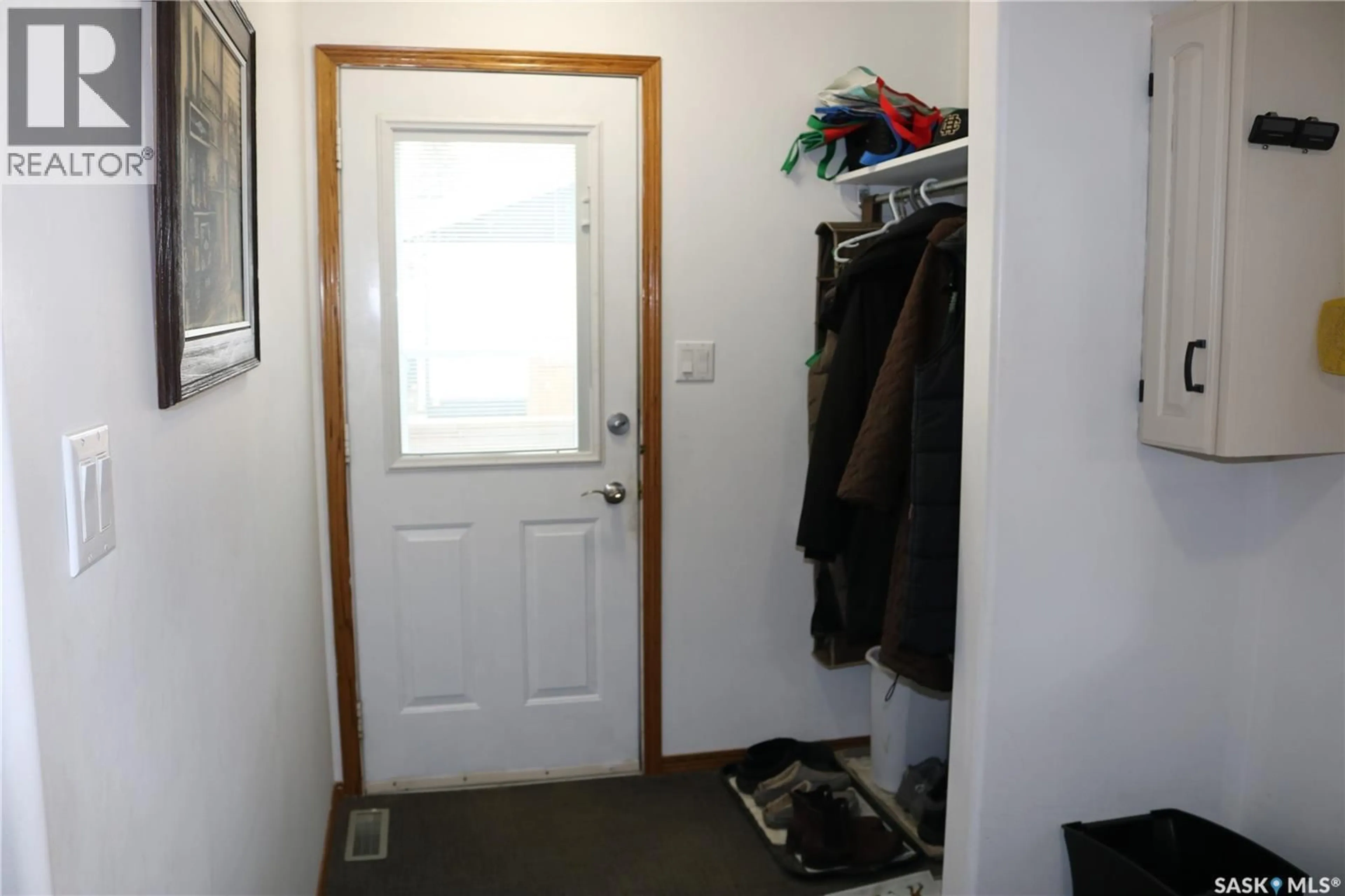 Indoor entryway for 708 ELLICE STREET, Moosomin Saskatchewan S0G3N0