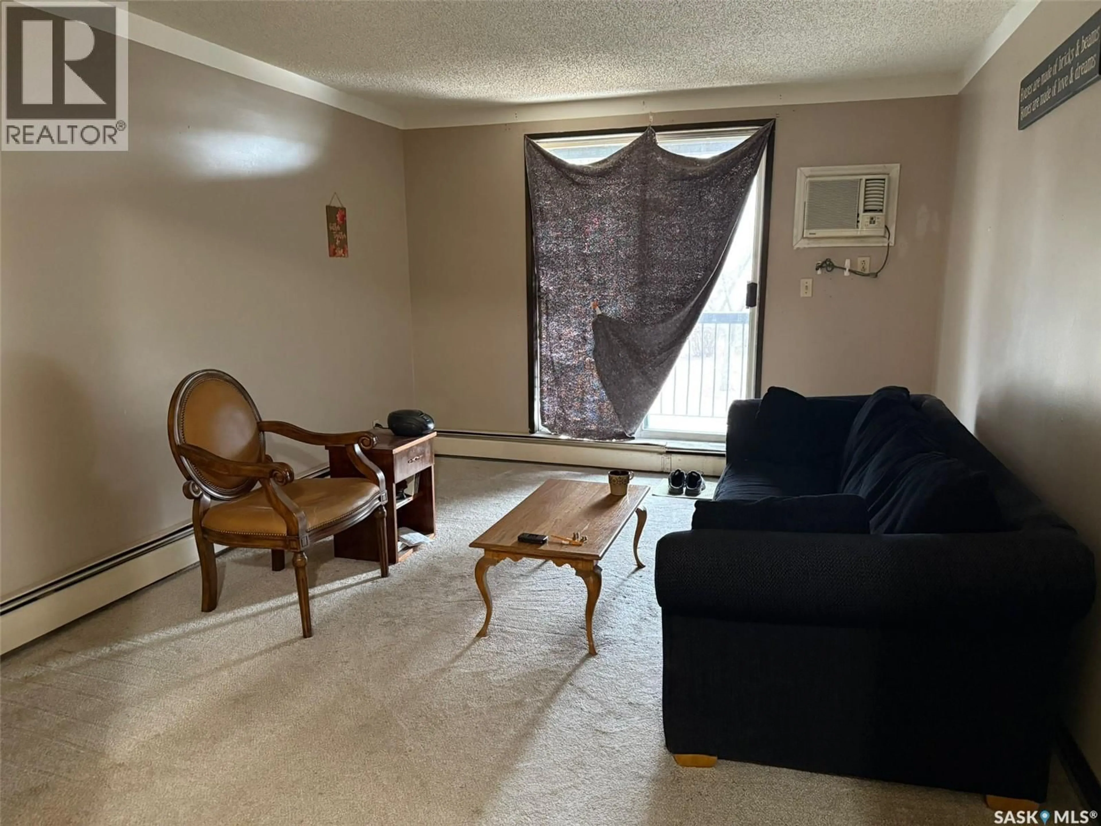 Living room with furniture, unknown for 209 15 BARR STREET, Regina Saskatchewan S4R8B4