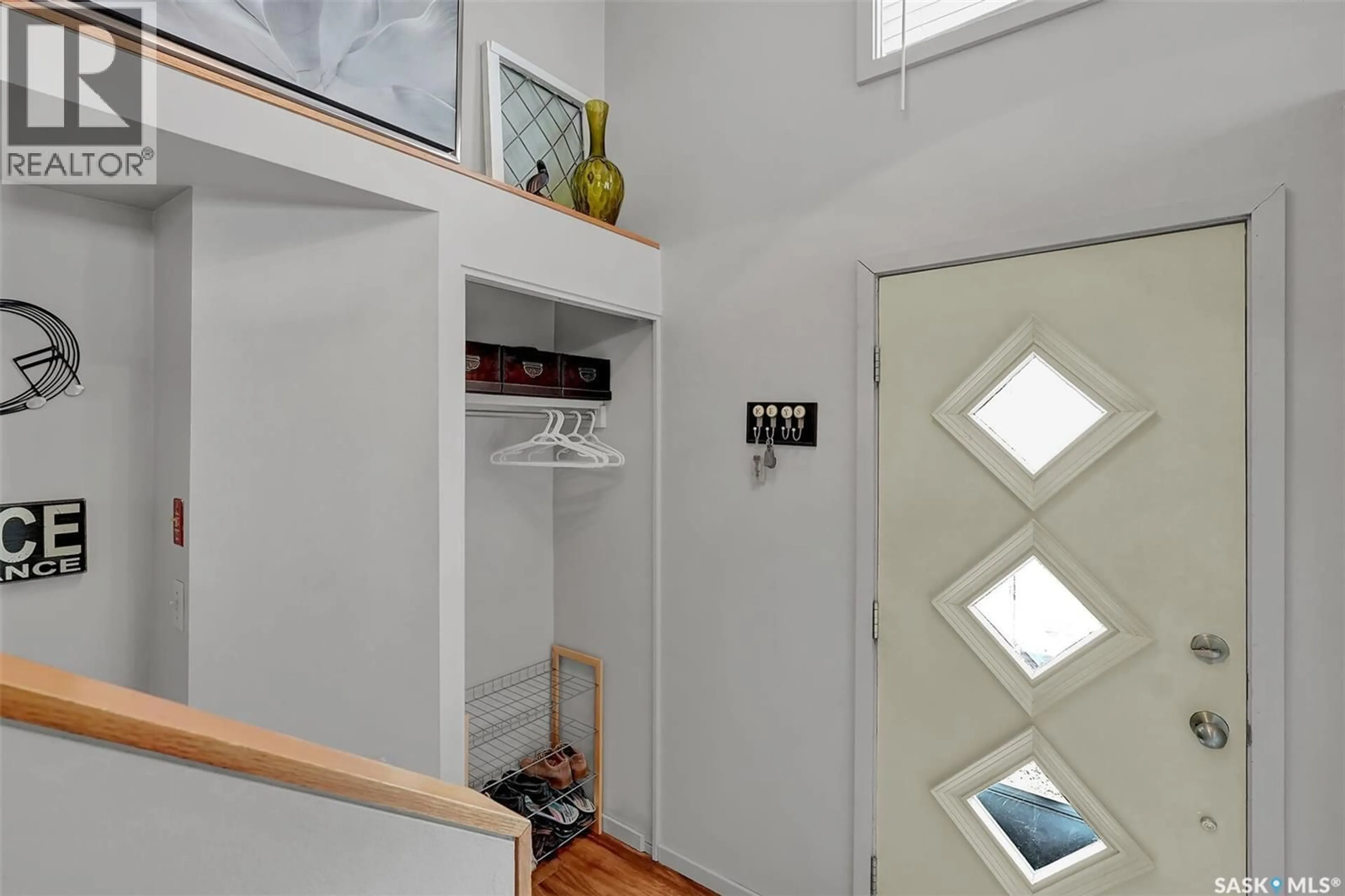 Indoor entryway for 1427 DONALD STREET, Regina Saskatchewan S4T5S6