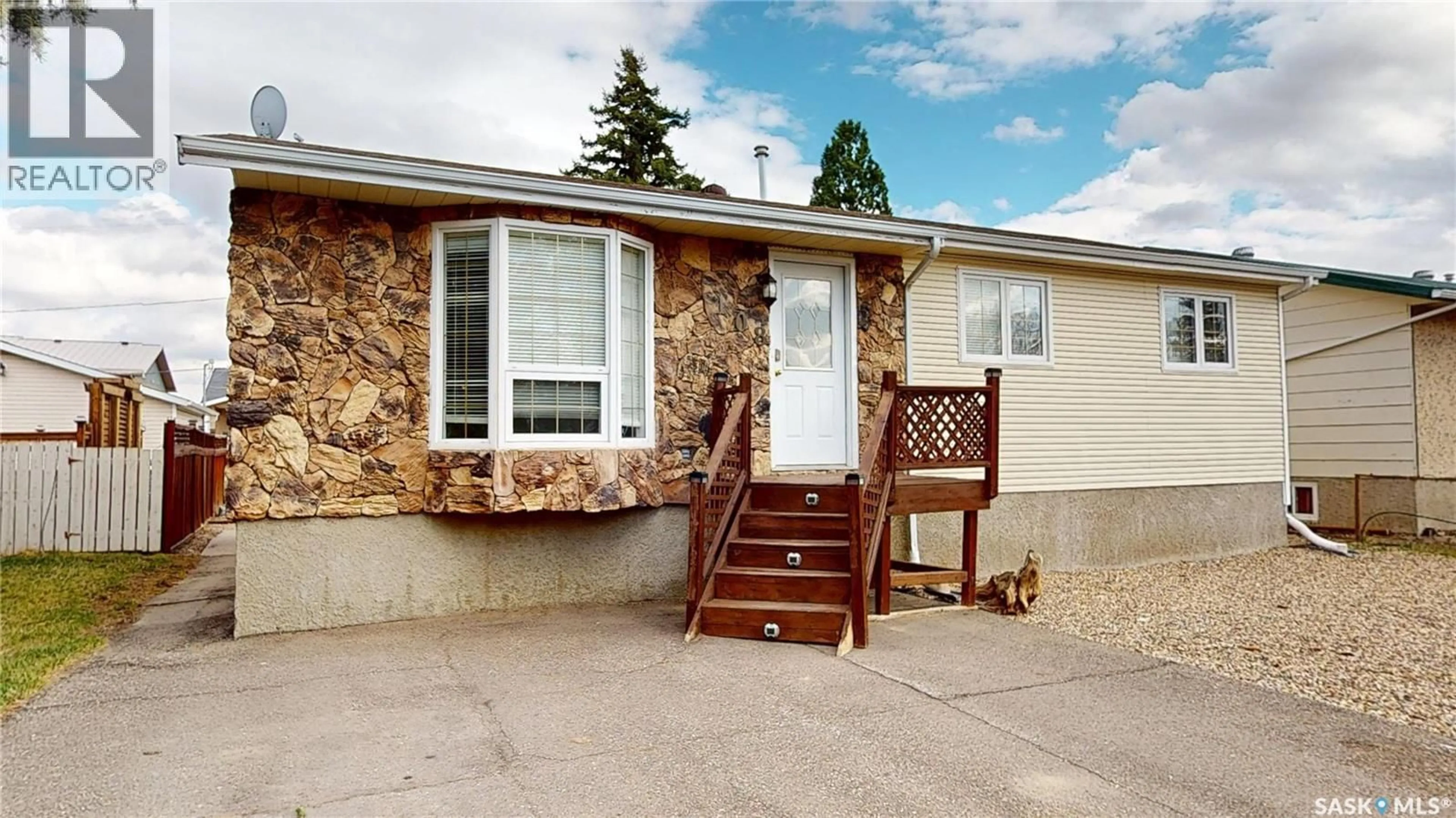 Home with vinyl exterior material, street for 108 GRIFFIN STREET, Maple Creek Saskatchewan S0N1N0