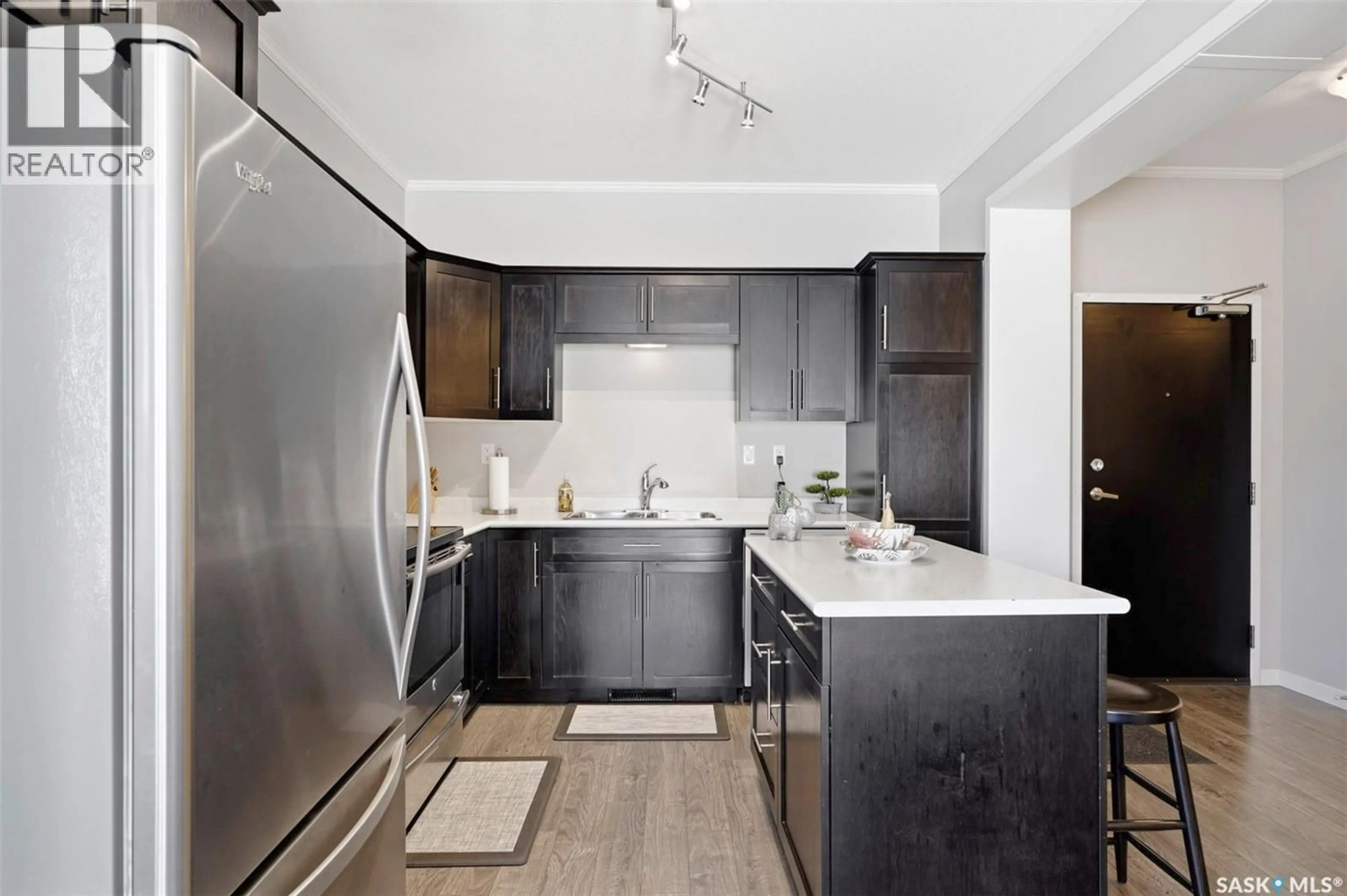 Unknown for 113 545 HASSARD CLOSE, Saskatoon Saskatchewan S7L6V3