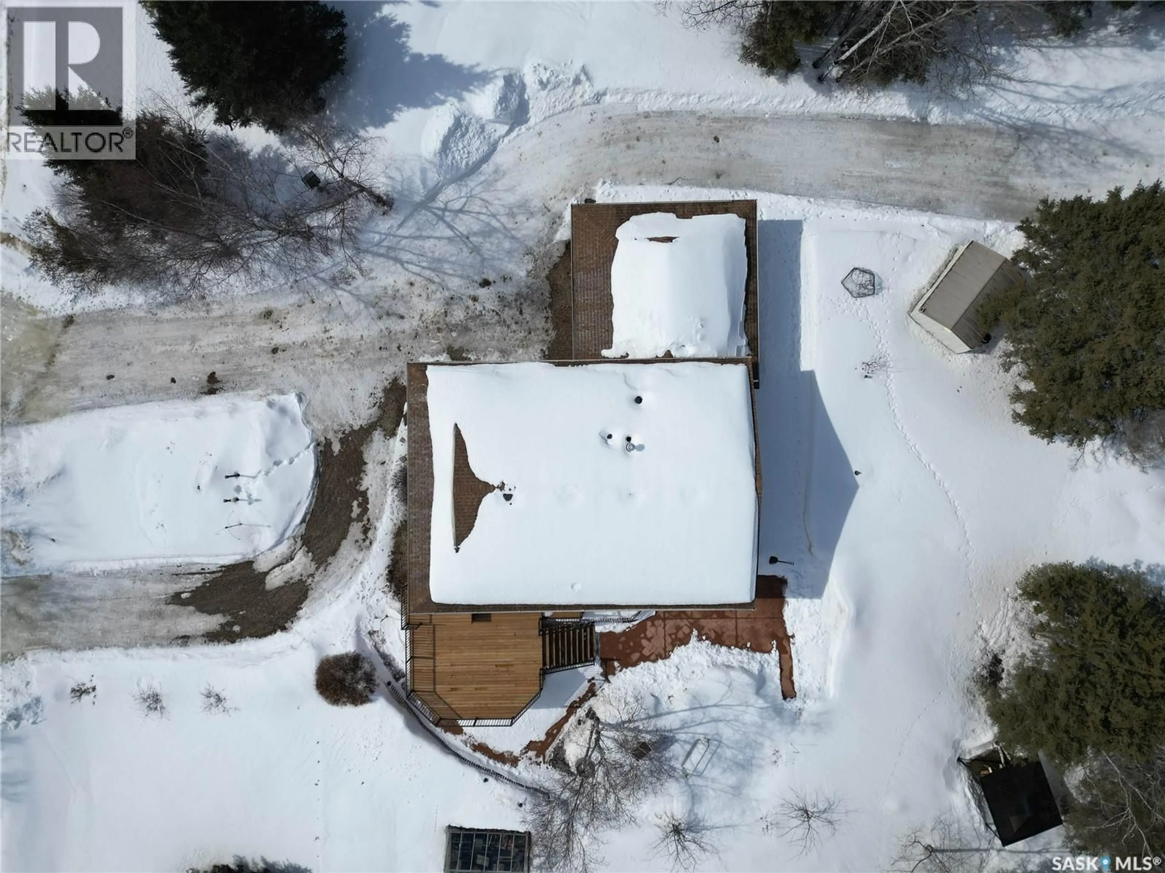 A pic from outside/outdoor area/front of a property/back of a property/a pic from drone, street for 108 POPLAR CRESCENT, Paddockwood Rm No. 520 Saskatchewan S0J0N0