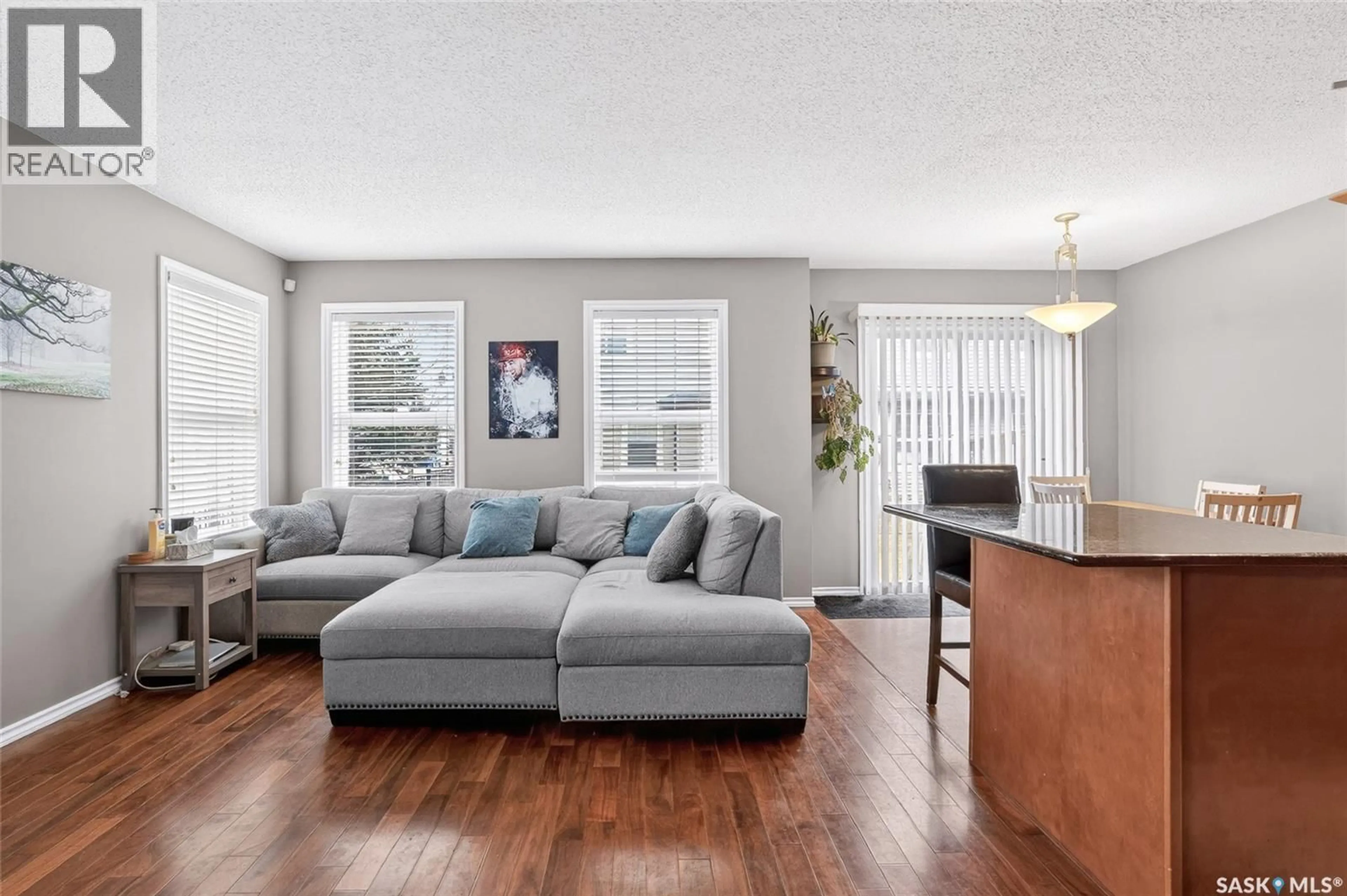 Living room with furniture, unknown for 105 - 201 LYND CRESCENT, Saskatoon Saskatchewan S7T0C3